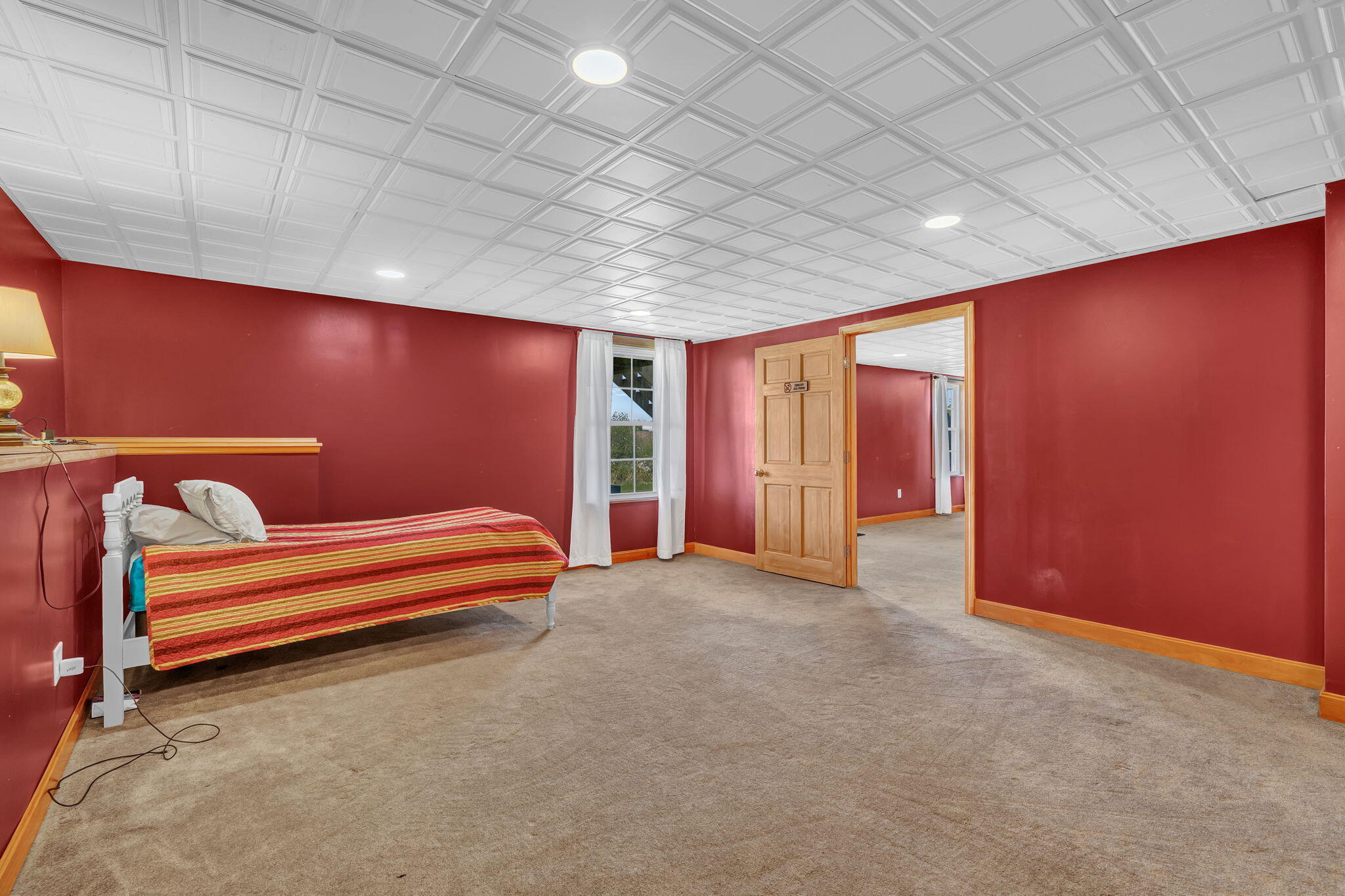 34-web-or-mls-40-hillview-dr