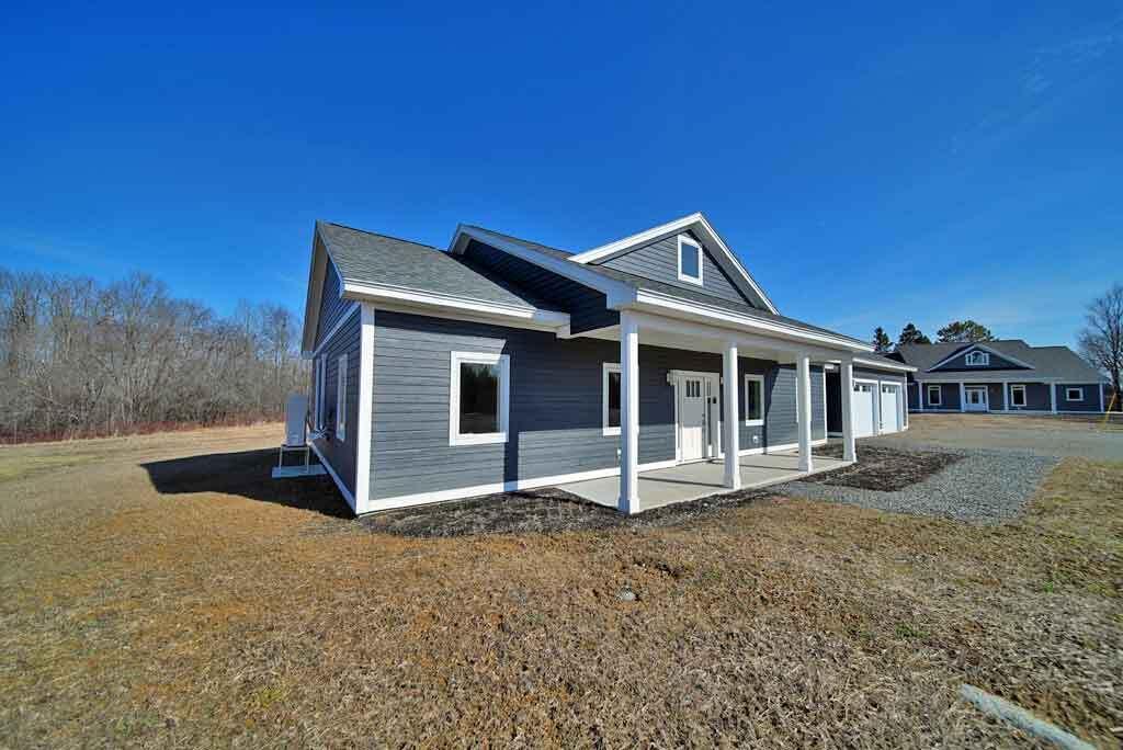 9 Lilac Lane, Houlton, ME, 04730