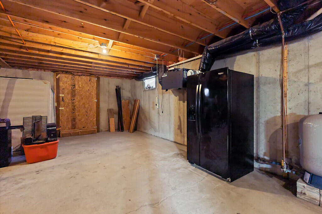 33 Belfast Augusta Road E, Searsmont, ME, 04973