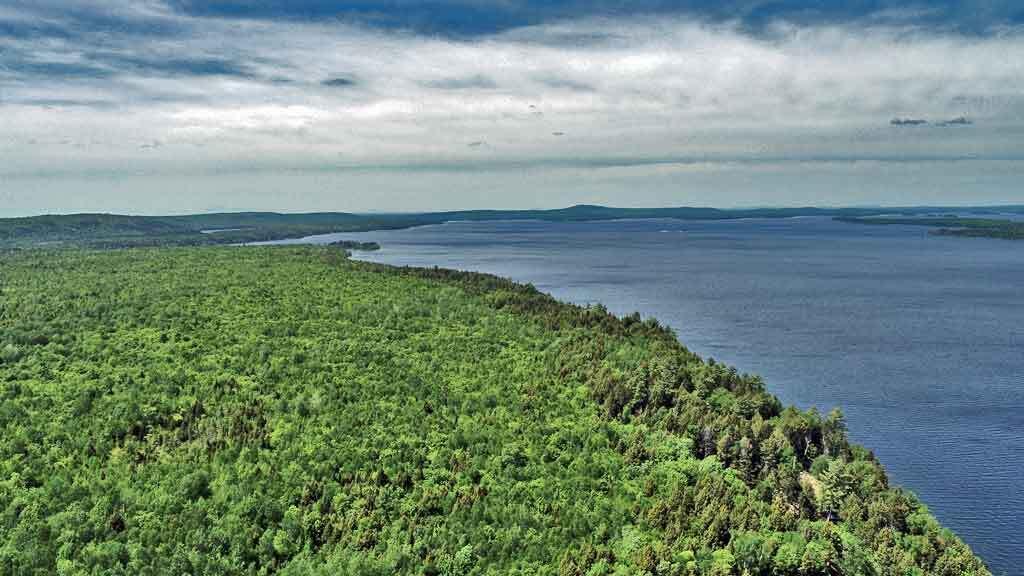 lake-house-east-grand-fishi