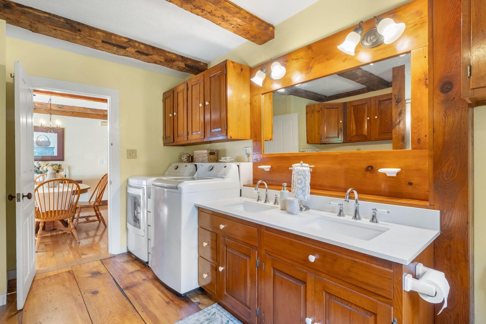 414 Goodwin Road, Eliot, ME 03903 Main House Full Bath