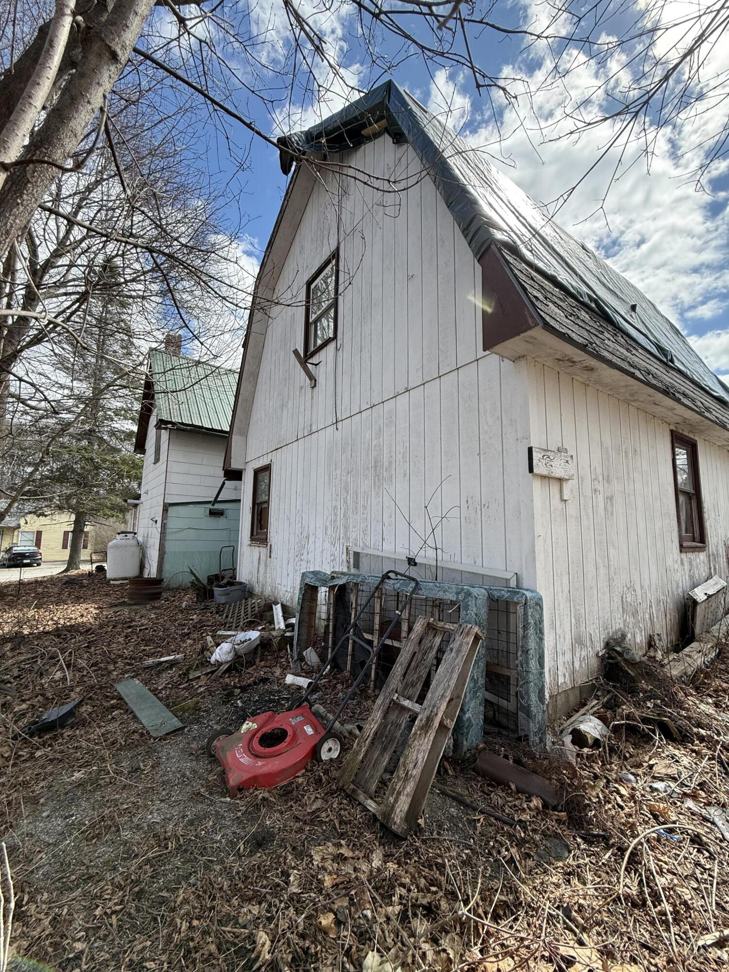 19 Perry Street, Lincoln, ME, 04457