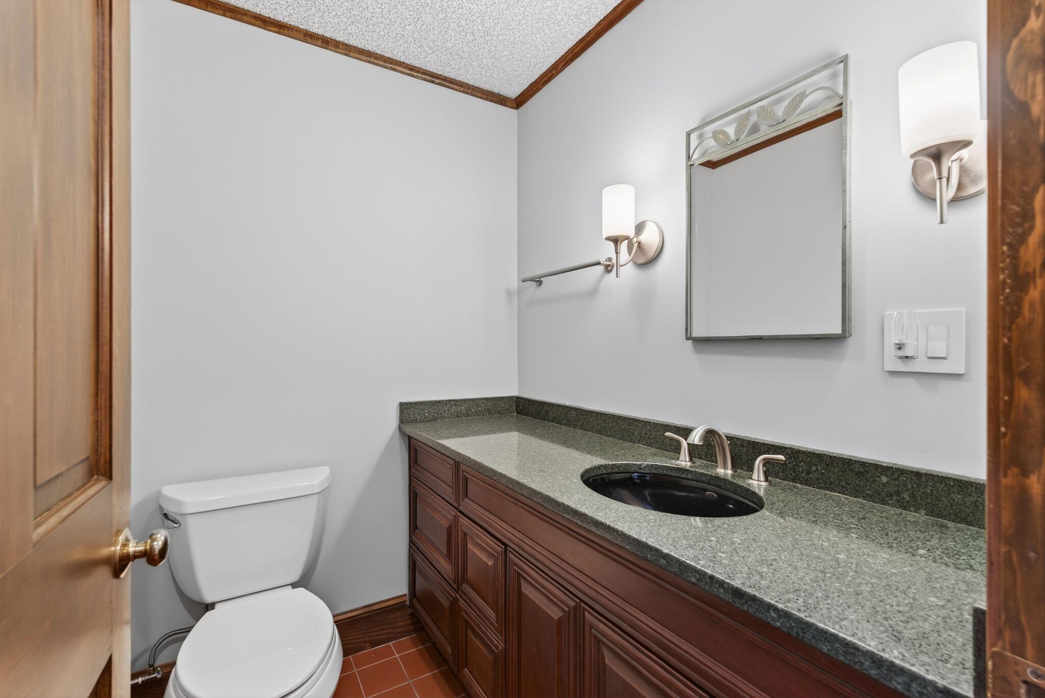 525 W Auburn Road, Auburn, ME, 04210