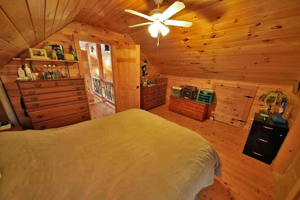 big-bedroom-lake-place