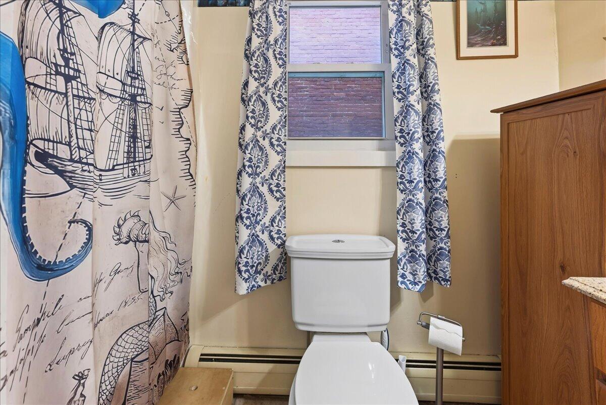 15 Commercial Street, Winterport, ME 04496 Full bathroom on first floor