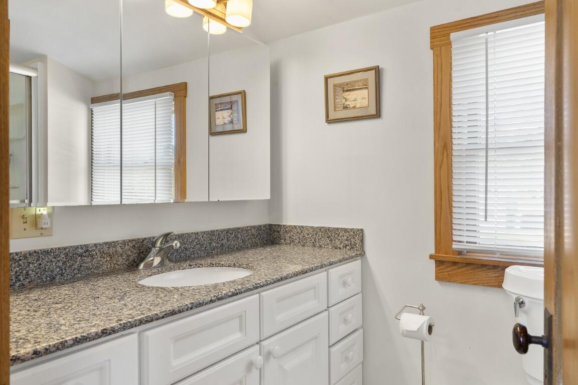 22 Gray Road, Southport, ME, 04576