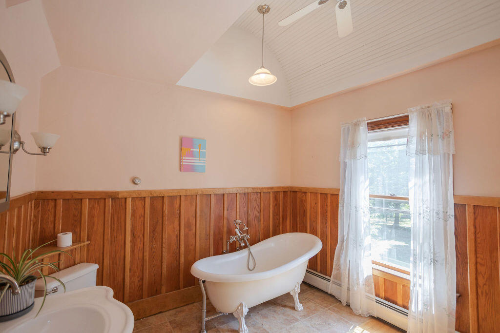 72 Main Street, Peru, ME, 04290