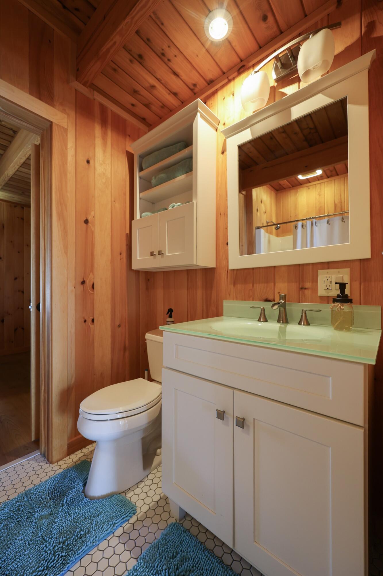 28 City Point Road, Vinalhaven, ME, 04863