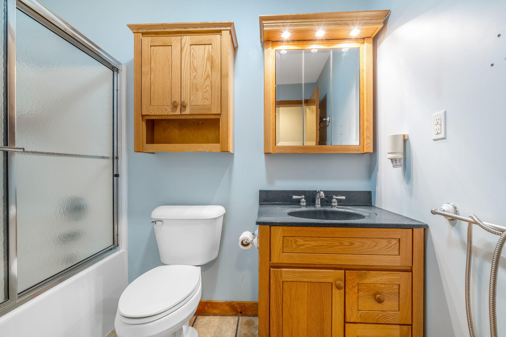 43 Baribeau Drive, Brunswick, ME 04011 22-web-or-mls-43-baribeau-dr
