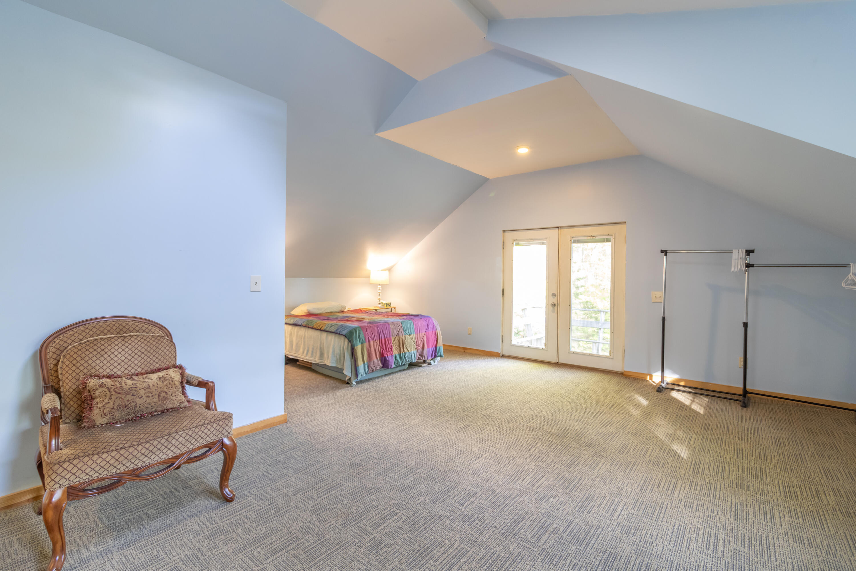 2nd floor space/bedroom