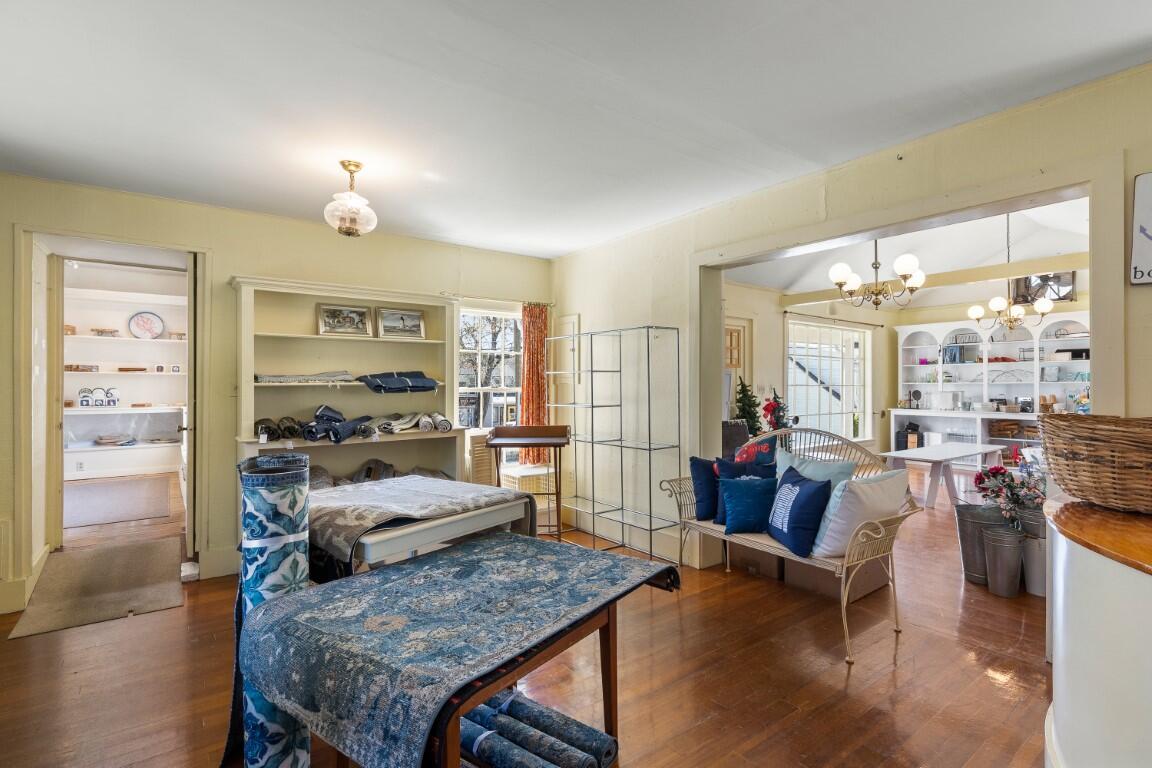 34 Townsend Avenue, Boothbay Harbor, ME, 04538