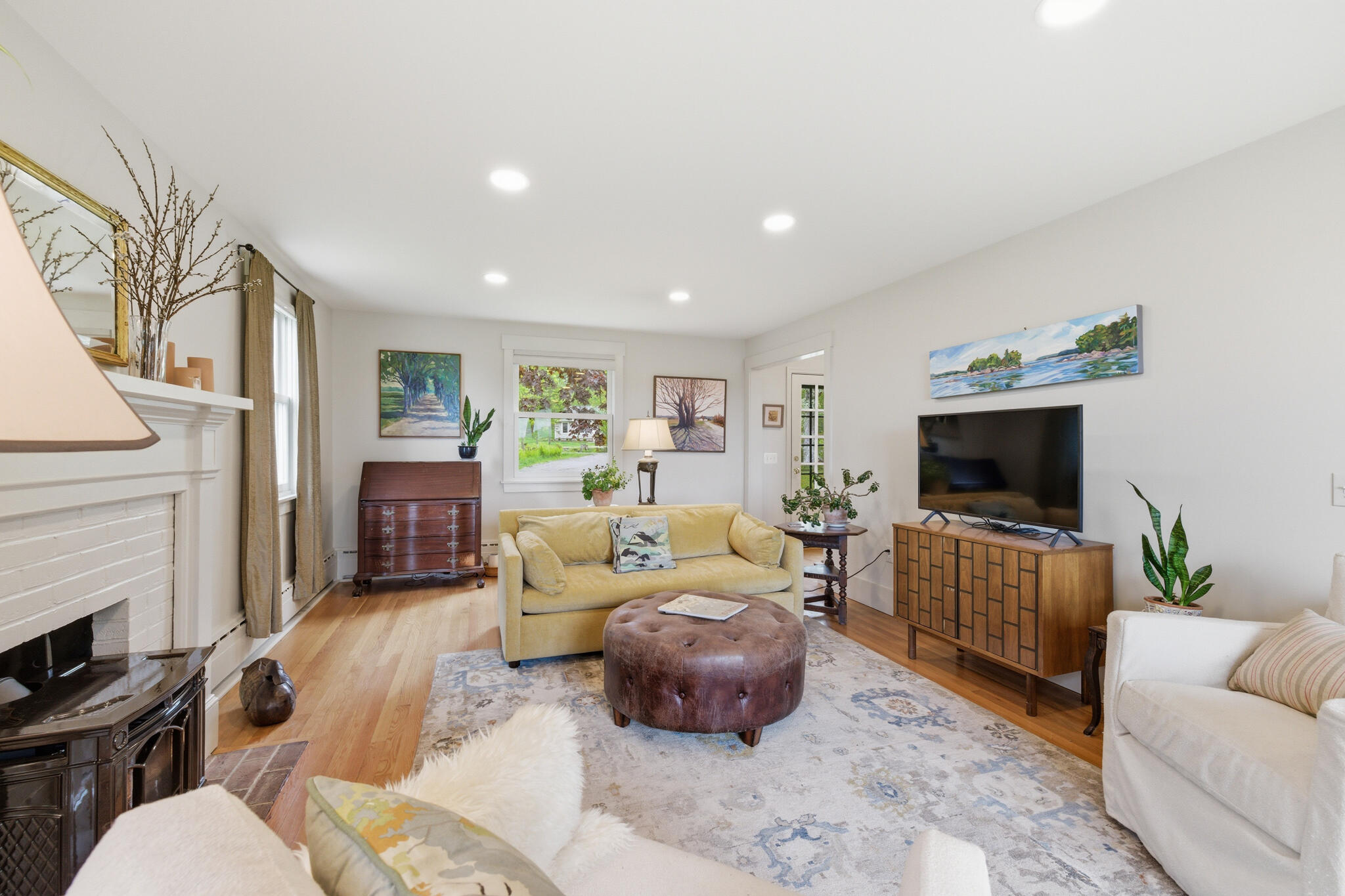 124 Phipps Point Road, Woolwich, ME 04579 Gas Fireplace