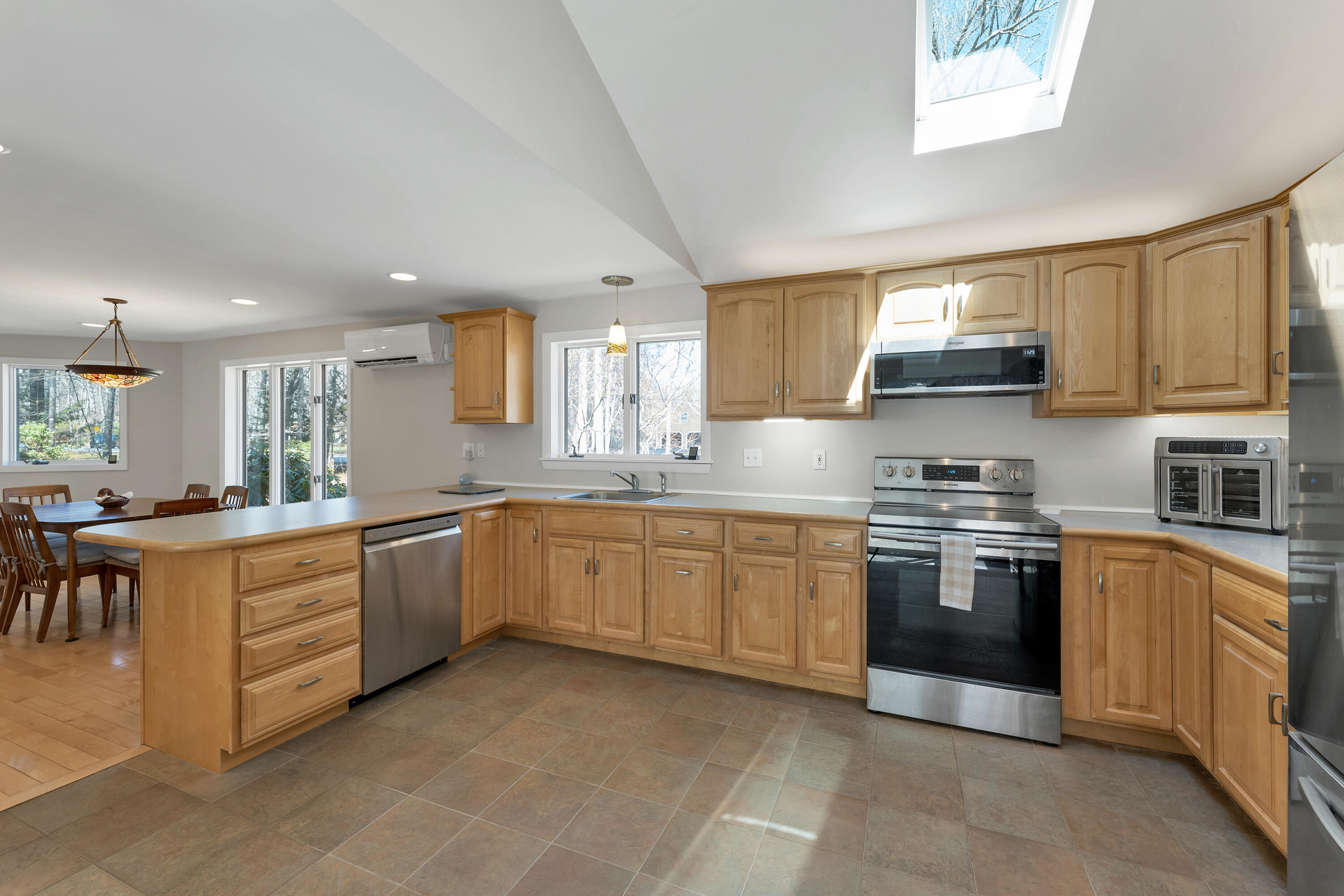 50 James Farm Road, Lee, NH, 03861