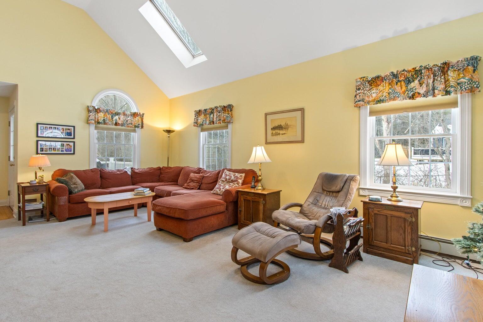 51 Old Field Road, Yarmouth, ME, 04096