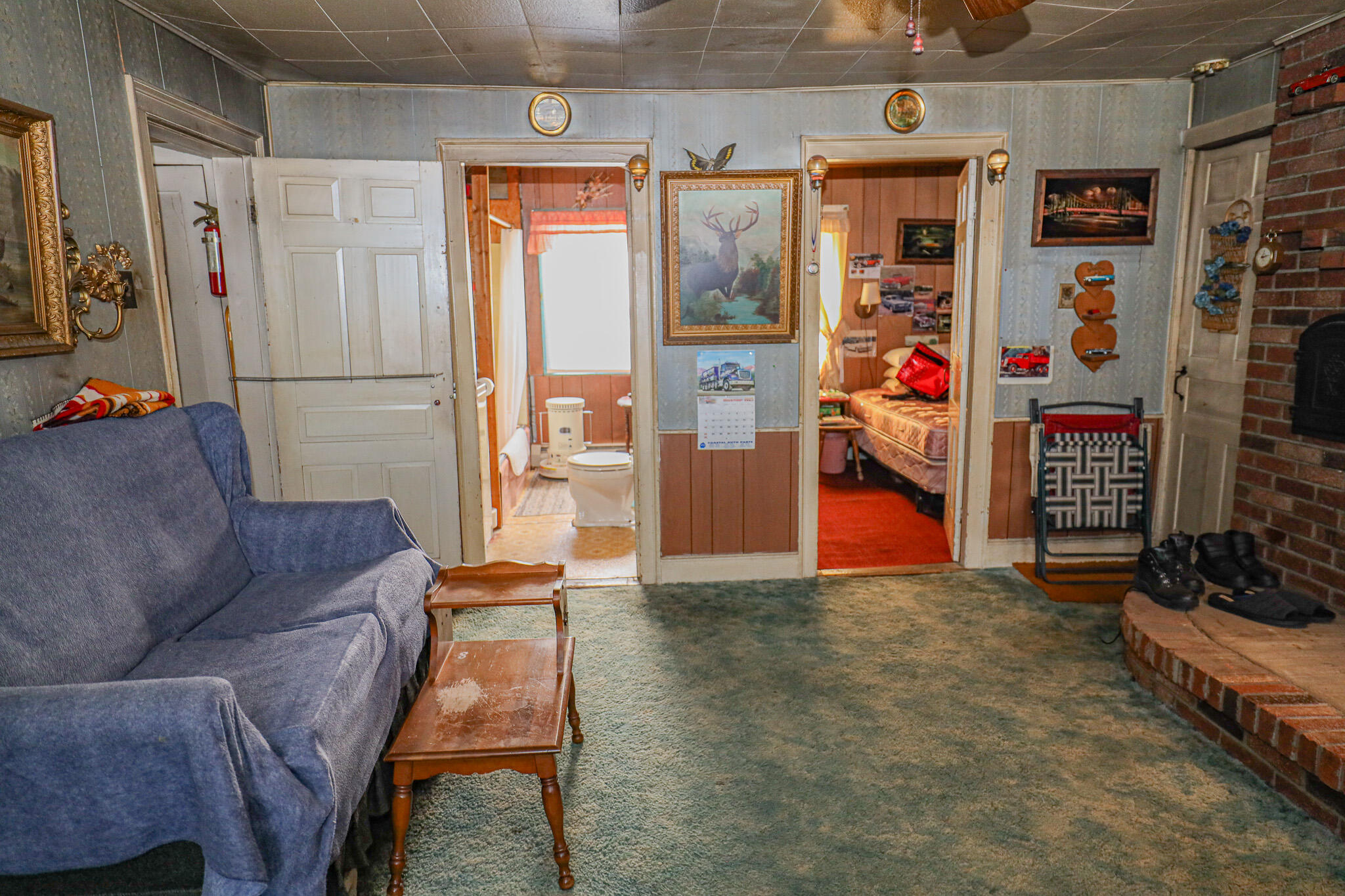 19 Knox Road, Peru, ME, 04290