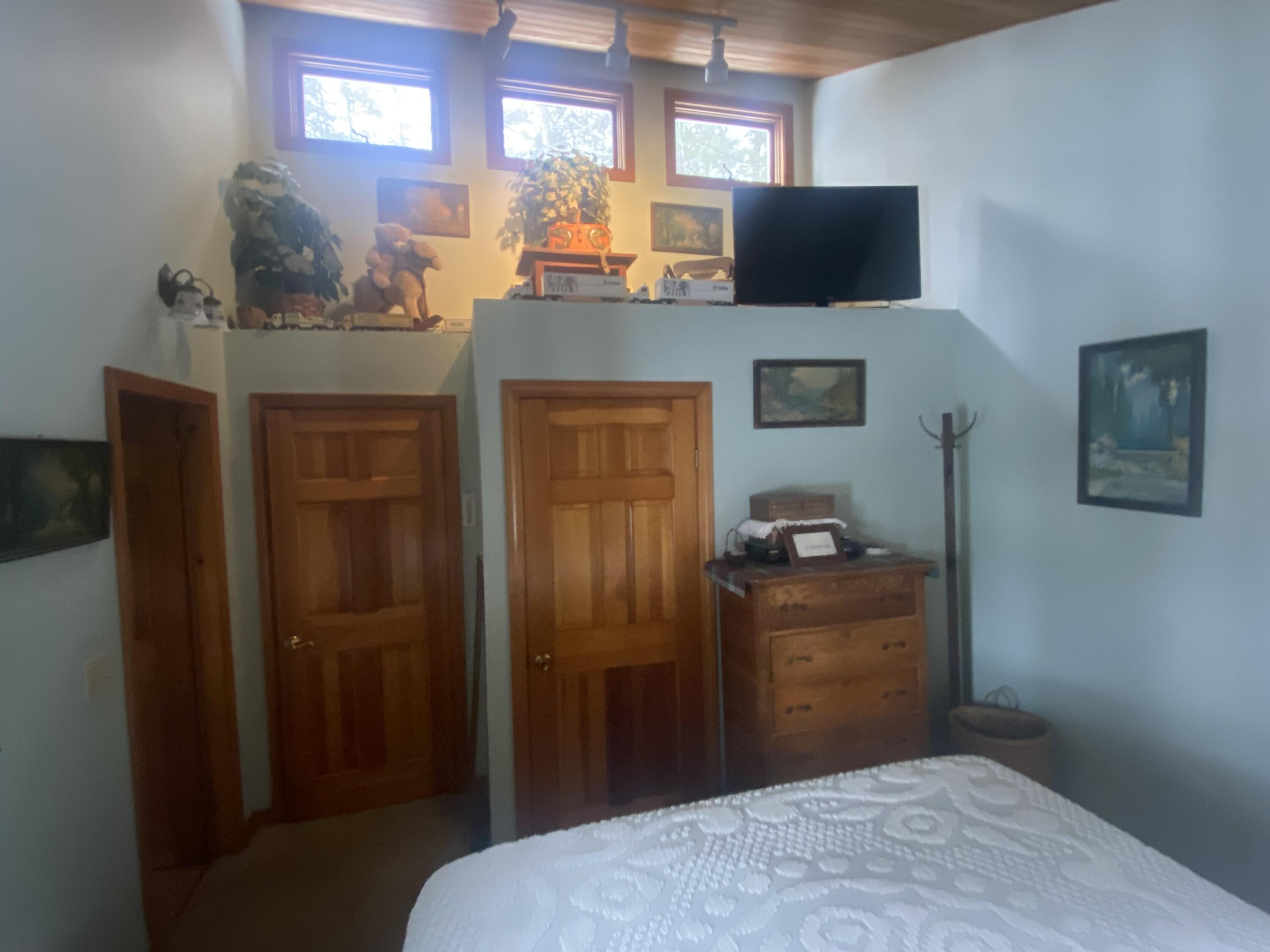 41 Haskell Avenue, Raymond, ME, 04071