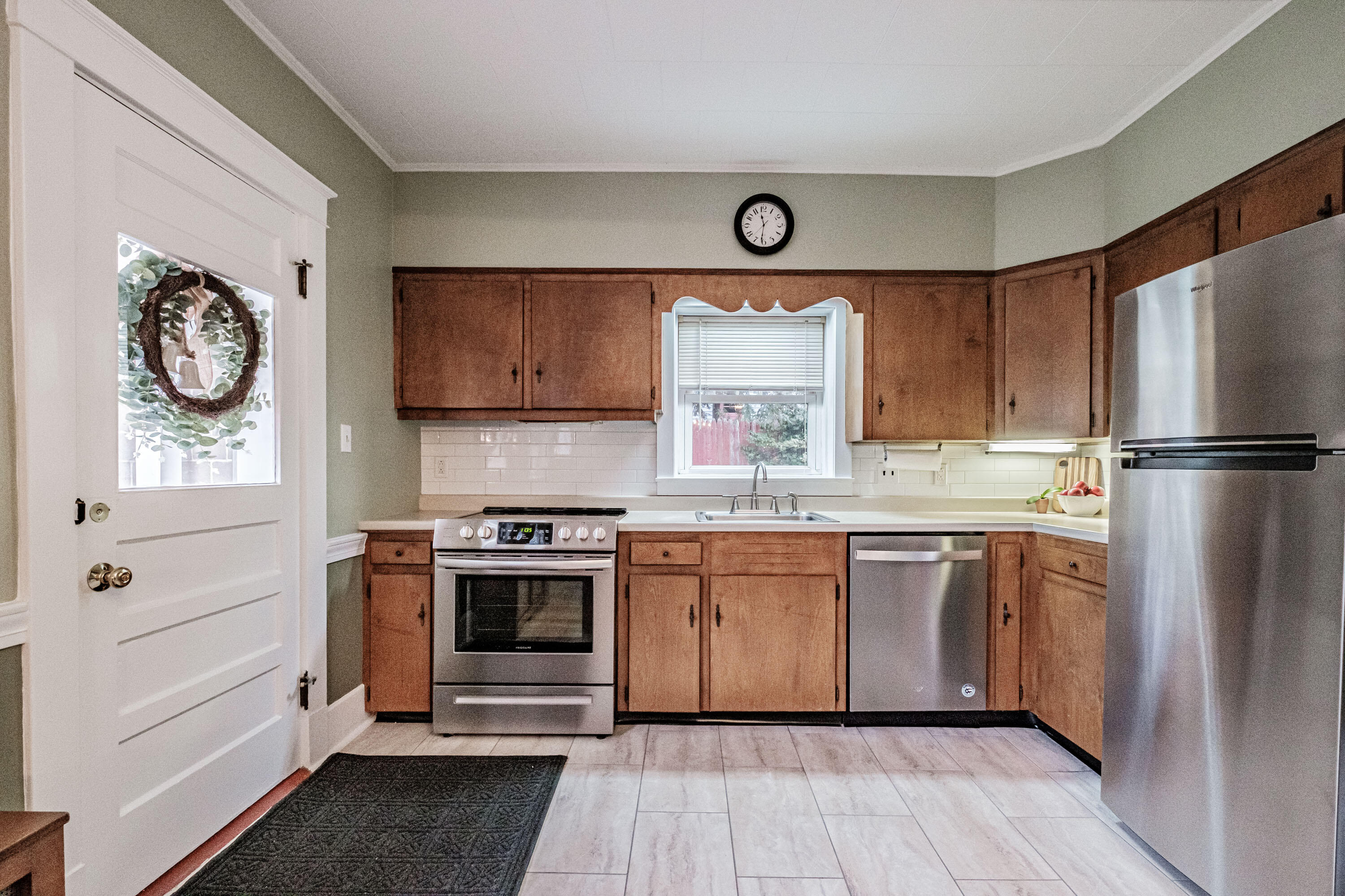 424 Pine Street, Rumford, ME, 04276-2121