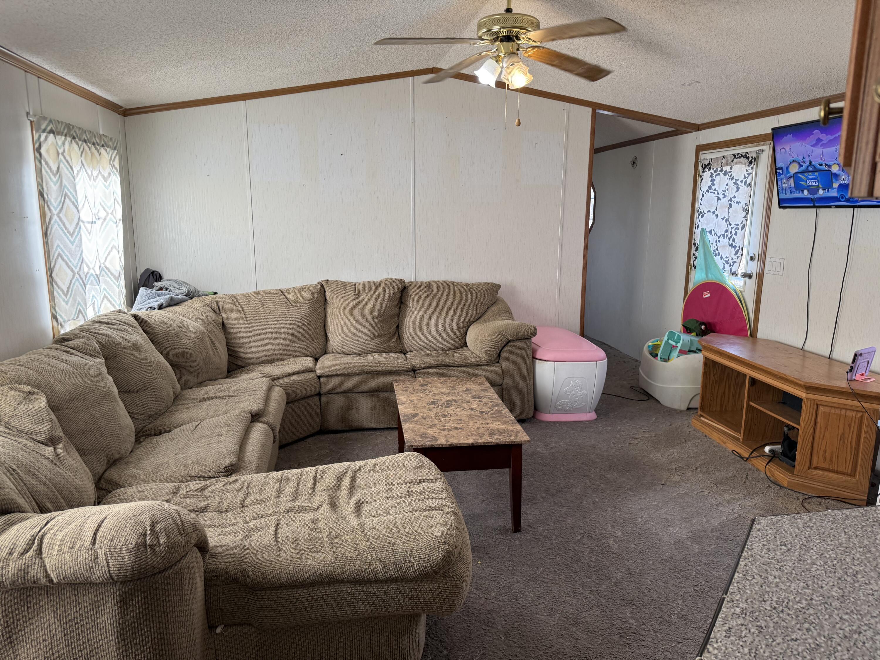 43 Whitten Road, Clinton, ME, 04927