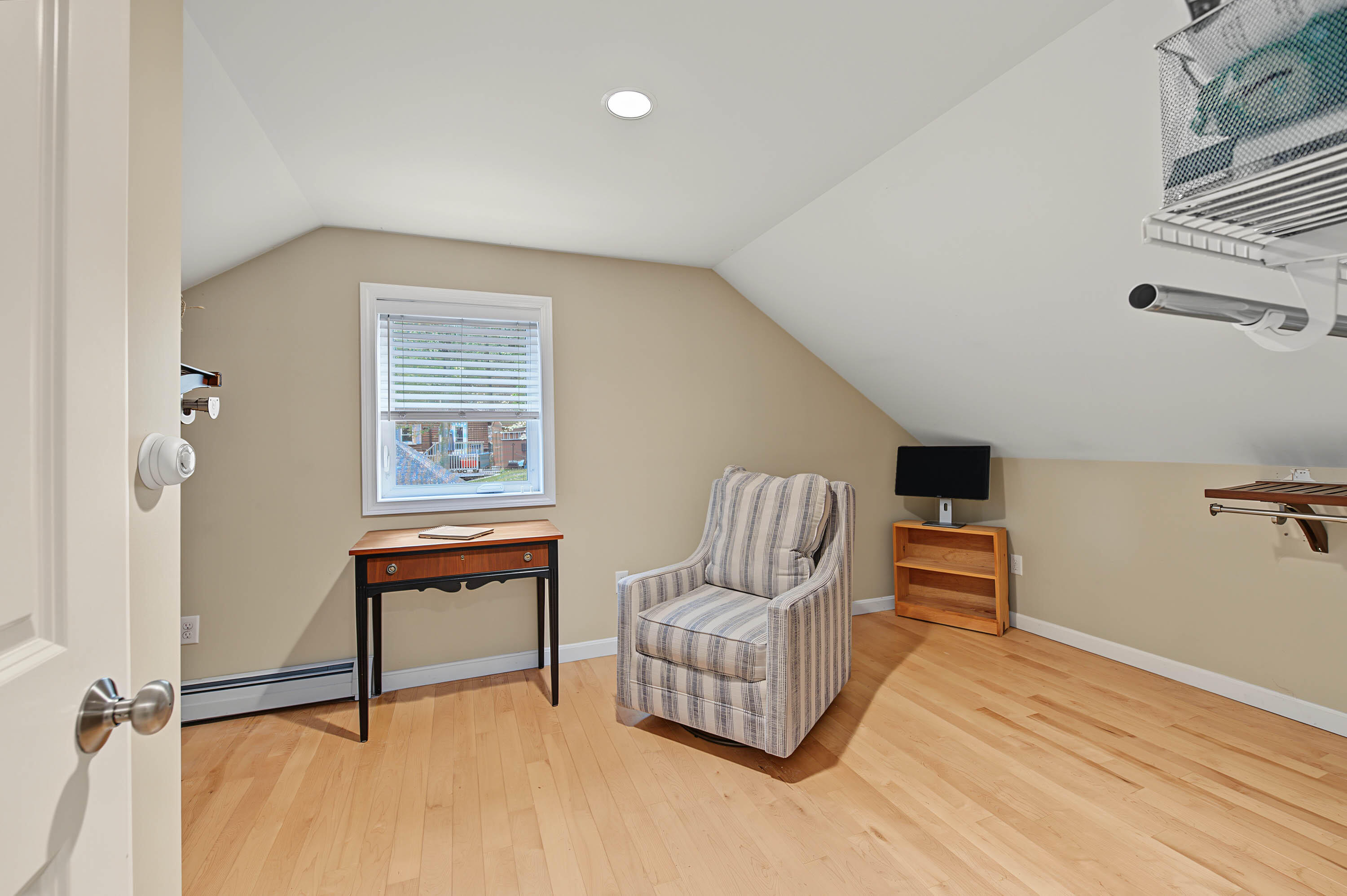203 Mountain View Road