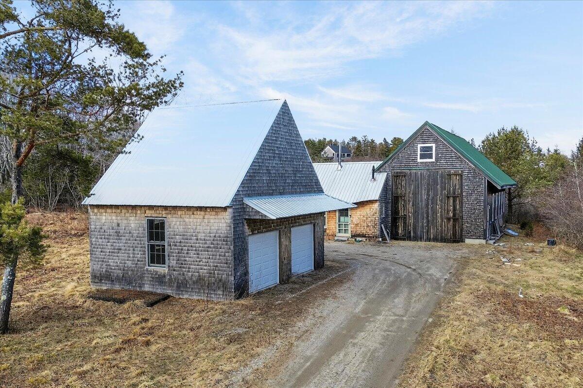 21 La Tour Street, Castine, ME, 04421