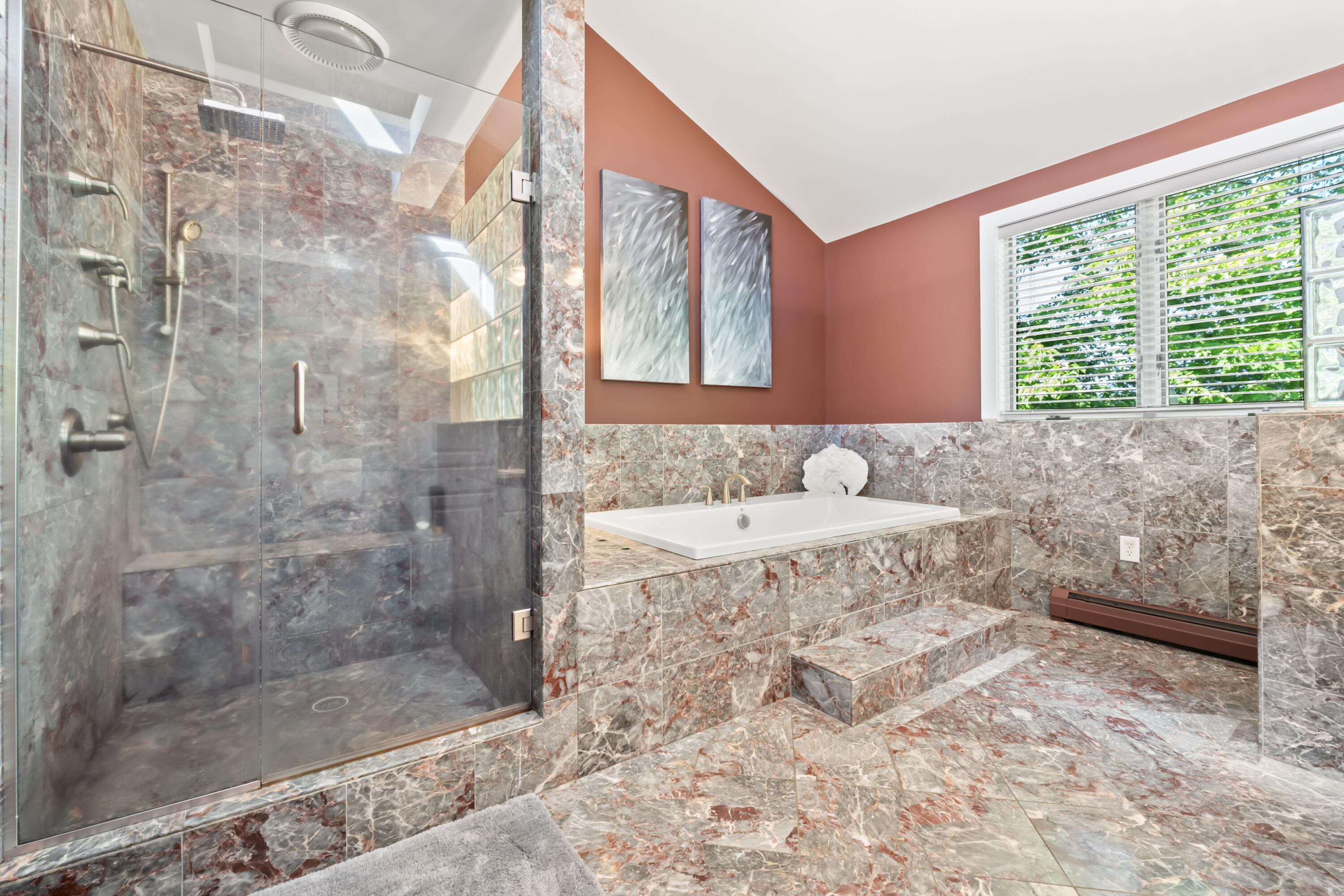 56 Old Kings Highway, Ogunquit, ME, 03907