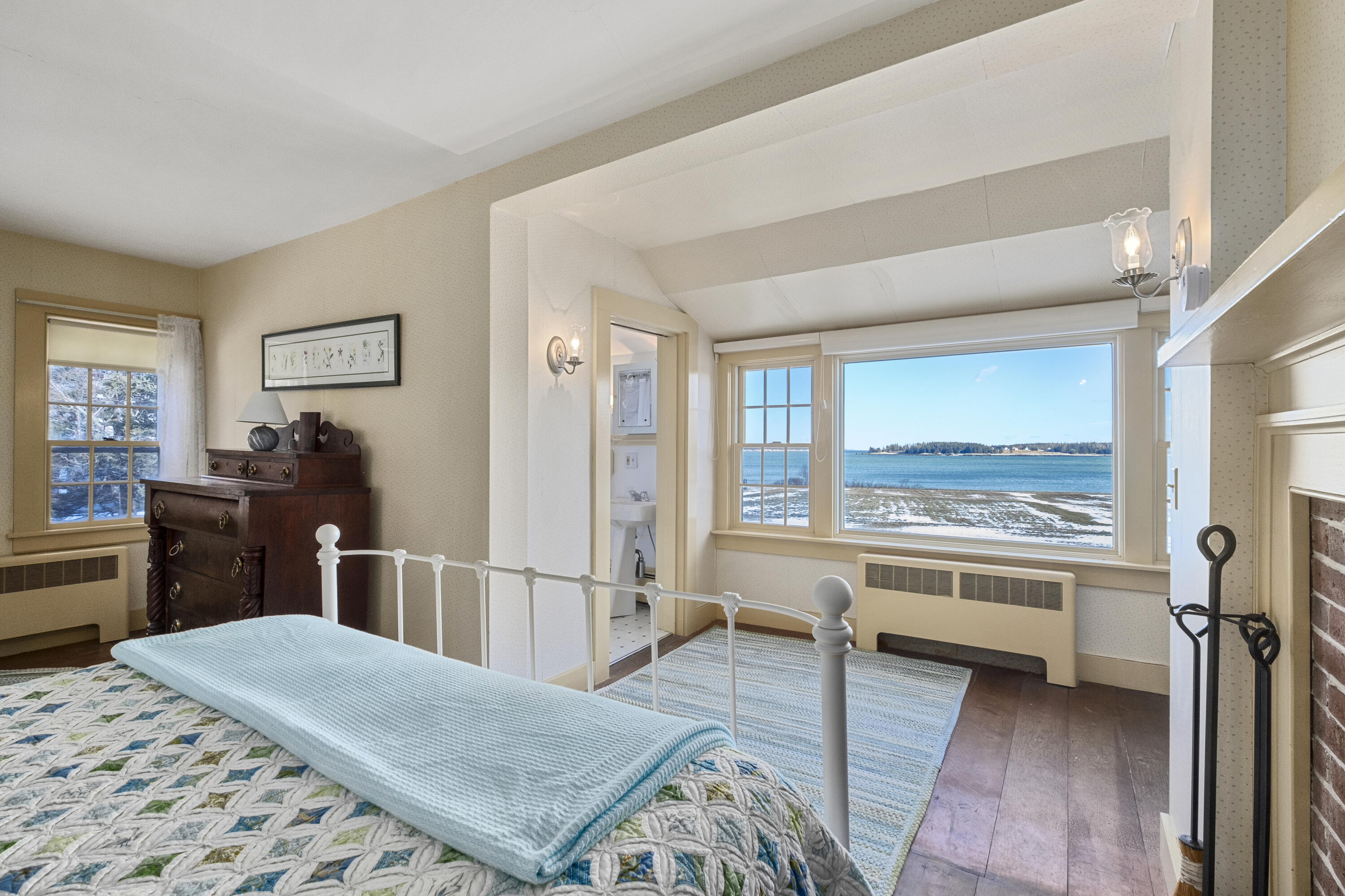 435 Seawall Road