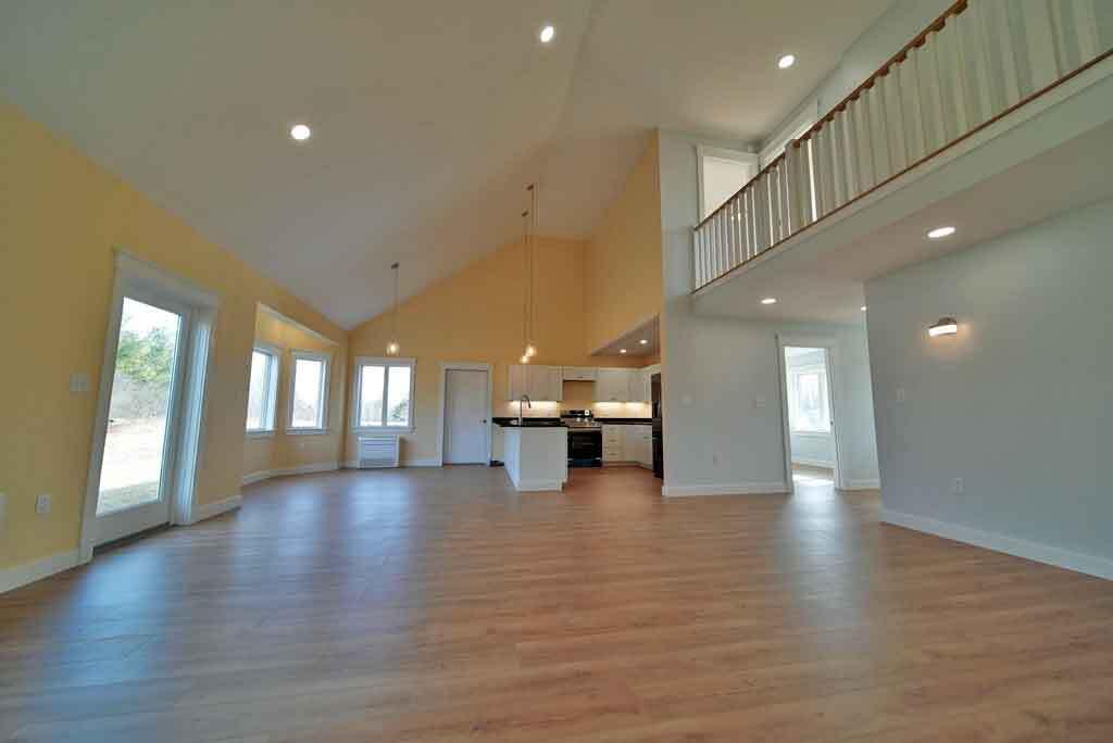 15 Lilac Lane, Houlton, ME, 04730