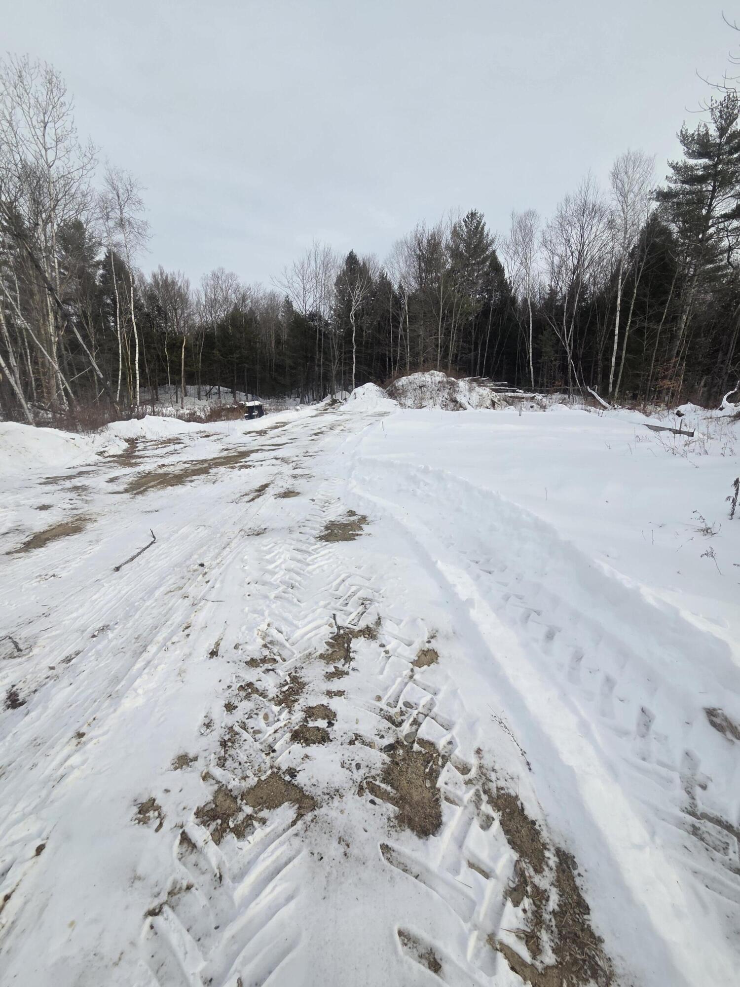 22 E Dixfield Road, Dixfield, ME, 04224