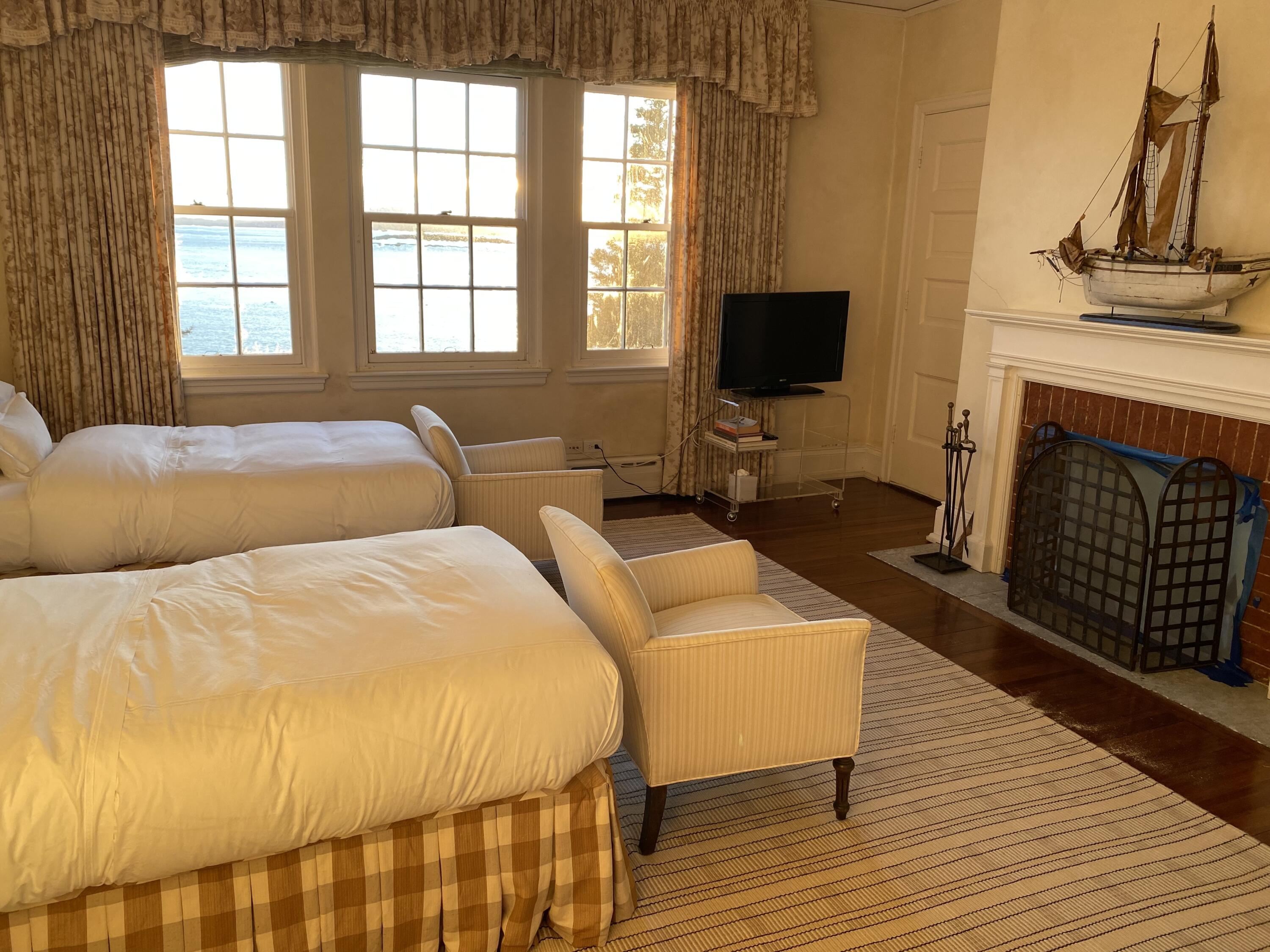 399 Hermit's Point Road, Islesboro, ME, 04848