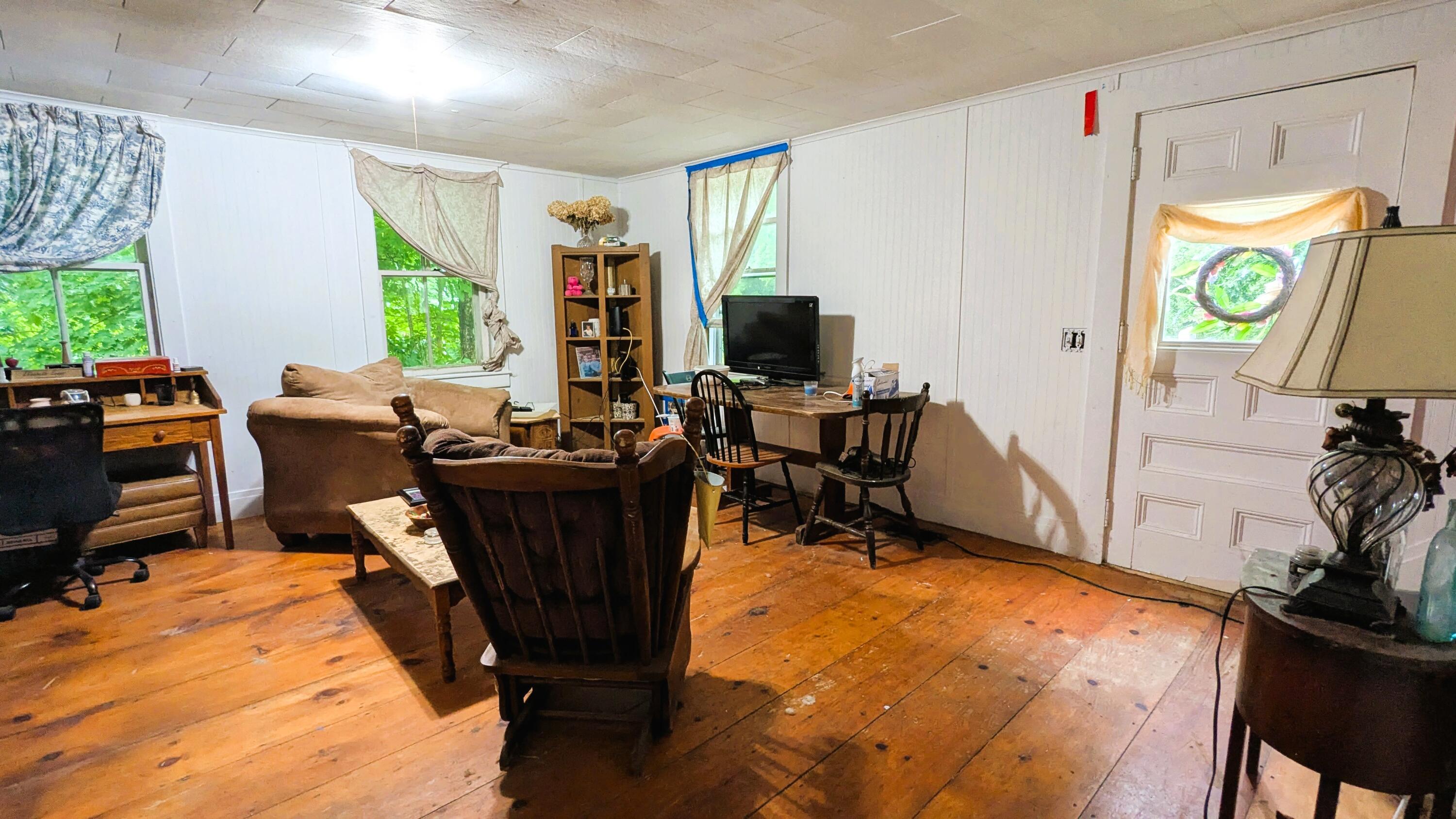 29 Kents Hill Road, Wayne, ME, 04284