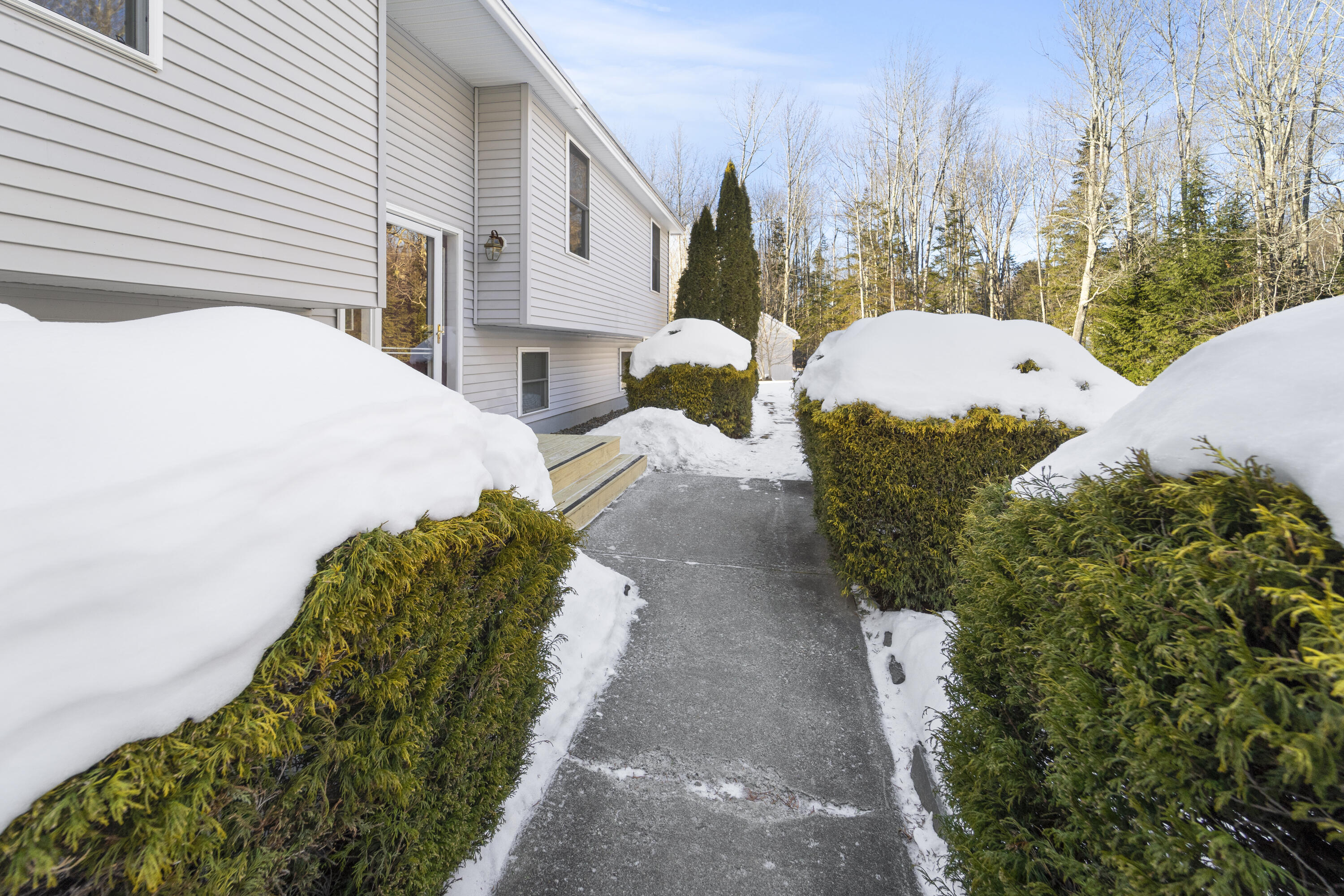 50 Emerald Drive, Hampden, ME, 04444