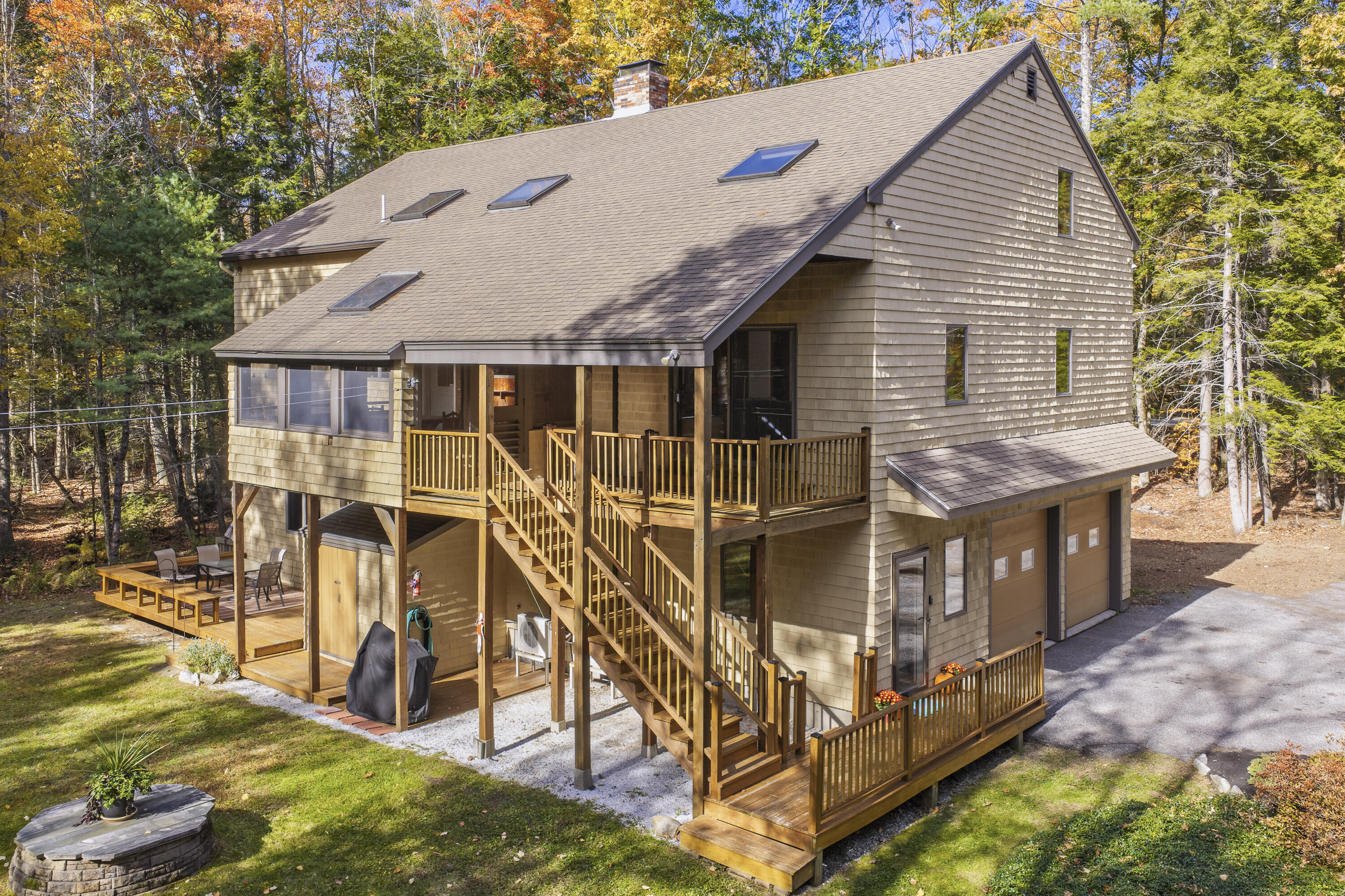 Photo of 158 Range Road Cumberland ME 04021