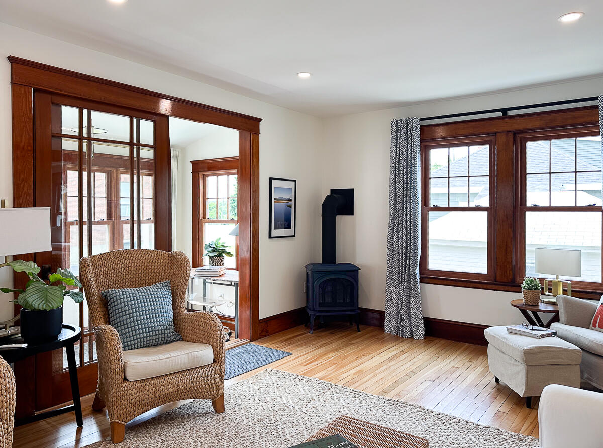 12 Walnut Street, South Portland, ME 04106 living room