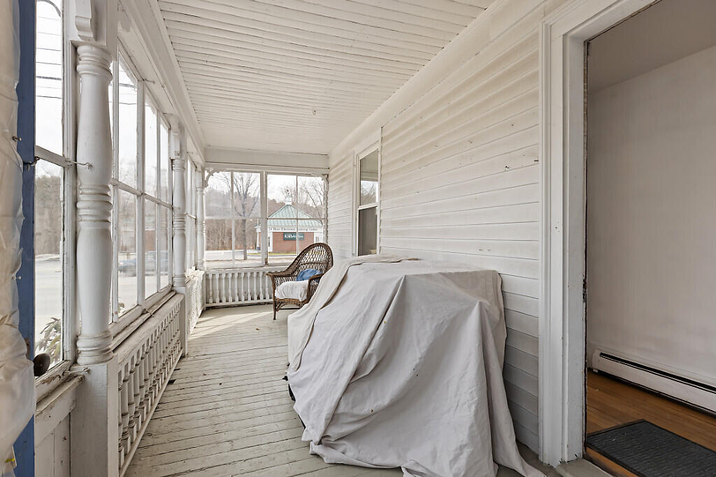 903 Western Avenue, Manchester, ME, 04351