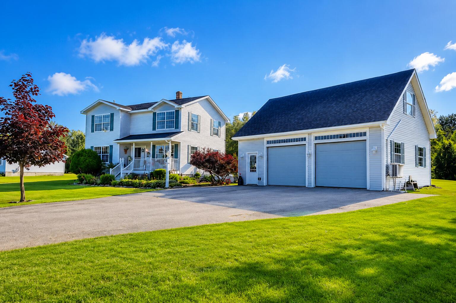 Photo of 2025 Glenwood Avenue Hermon ME 04401