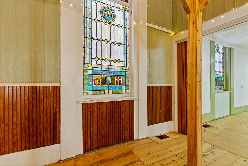 83 Main Street, Phillips, ME, 04966