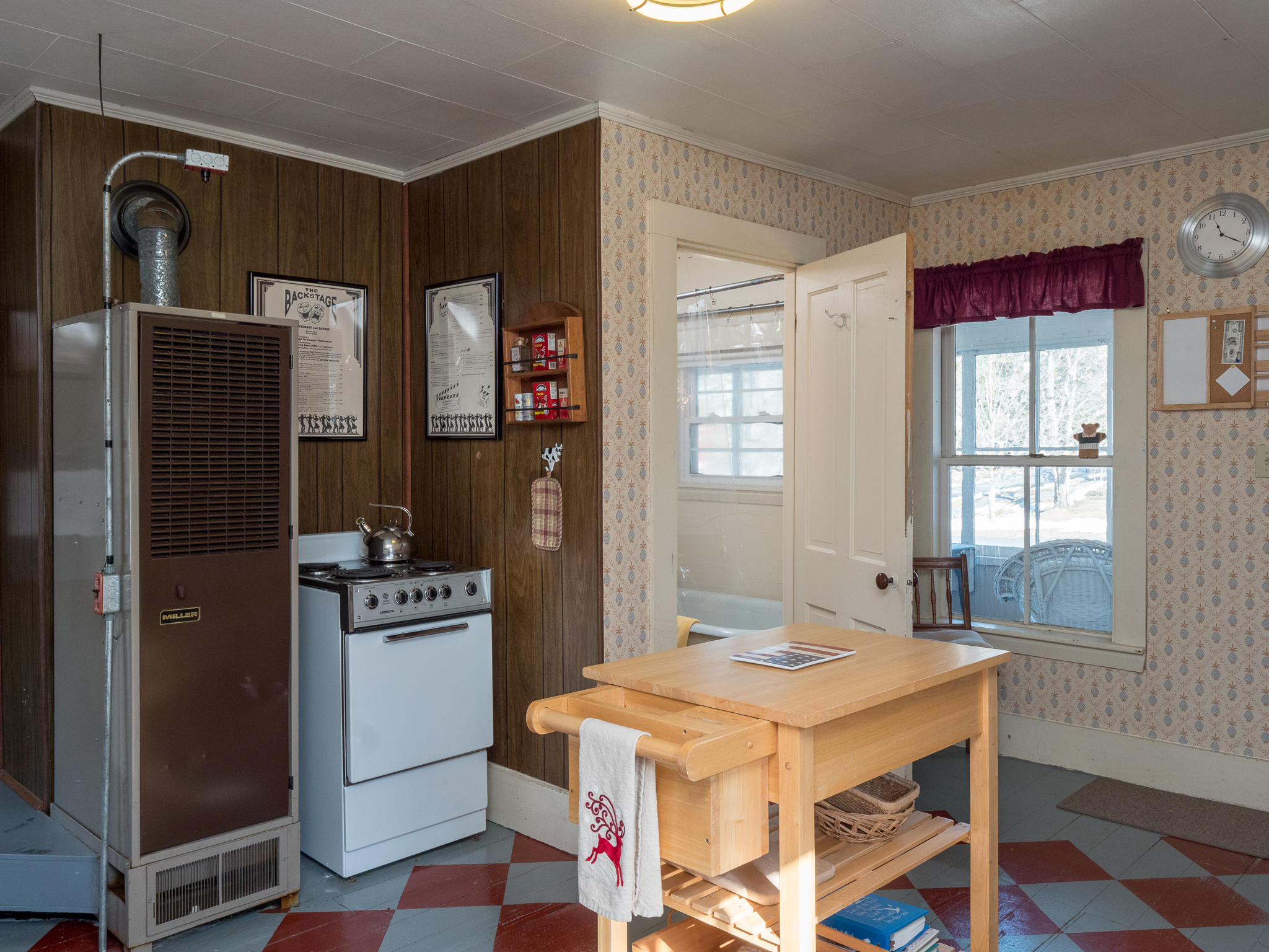 21 Chapman Street, Bethel, ME, 04217