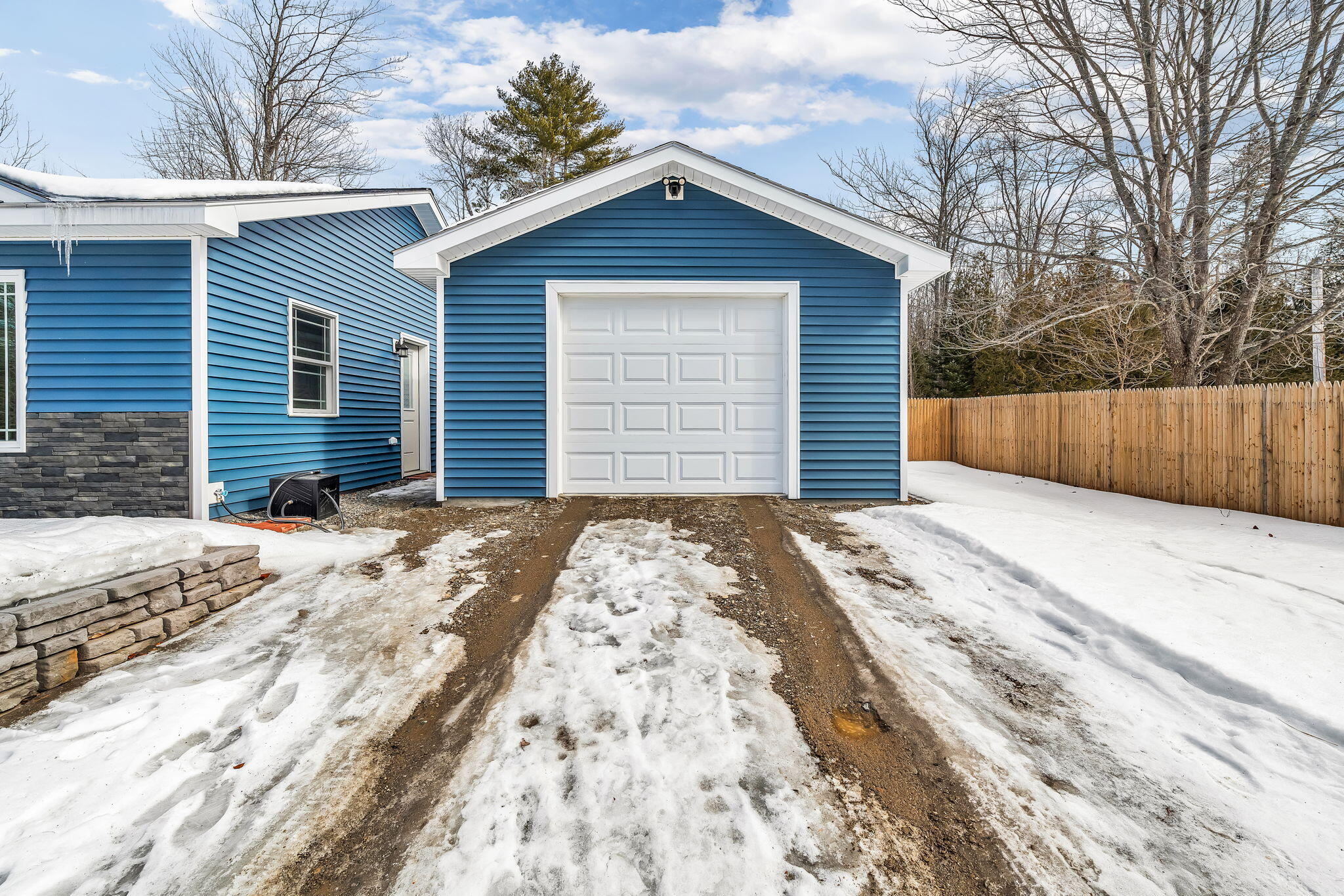 542 Main Road, Charleston, ME, 04422