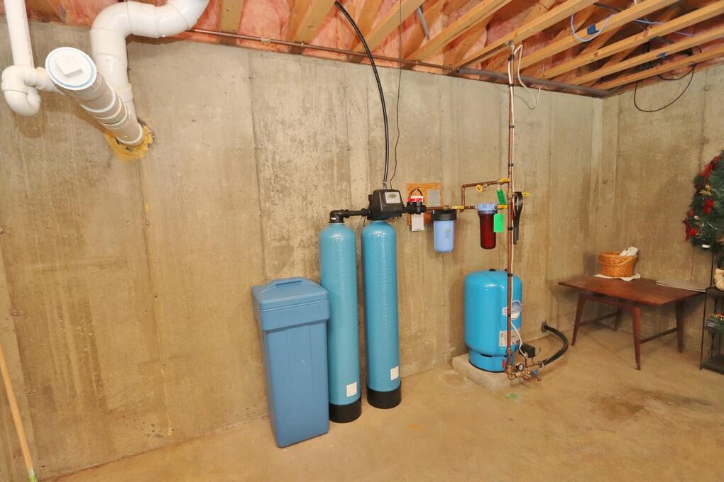 74 Town Farm Road, Hampden, ME, 04444