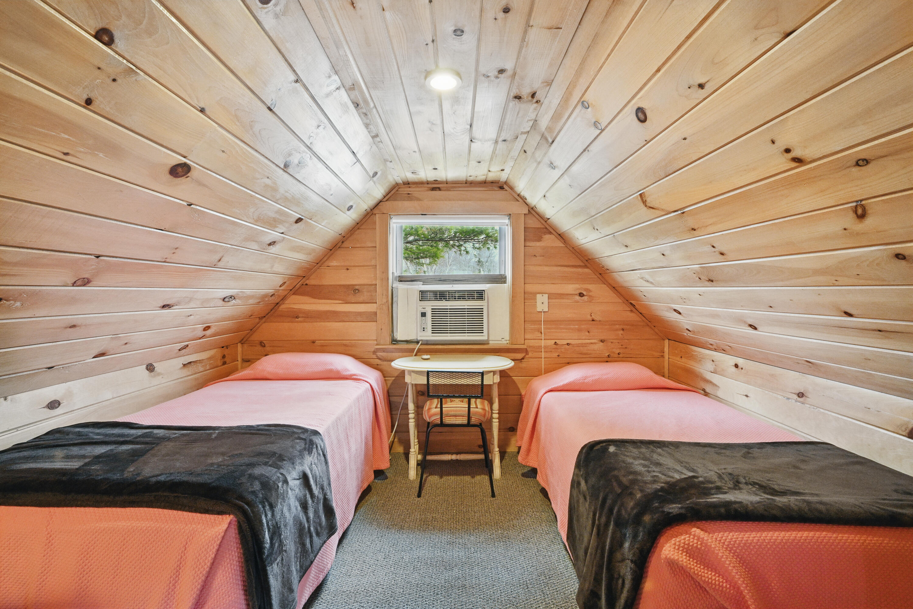 24 Dual Cove Point Road, Roxbury, ME, 04275