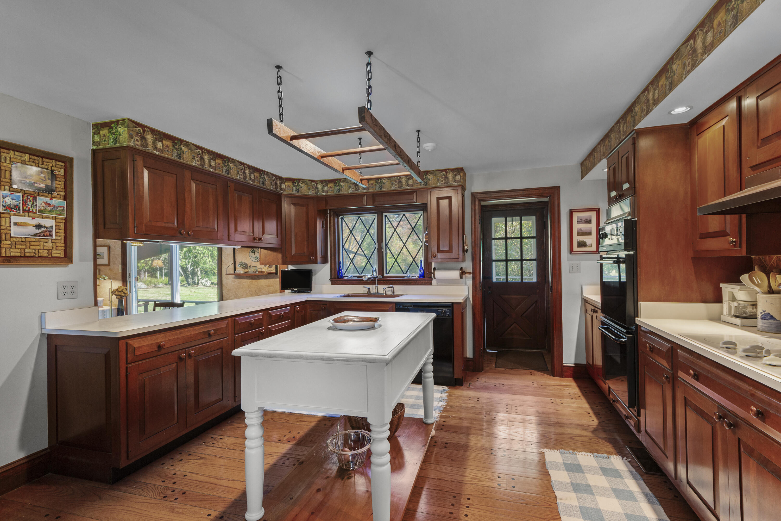 322 Bristol Road, Damariscotta, ME, 04543