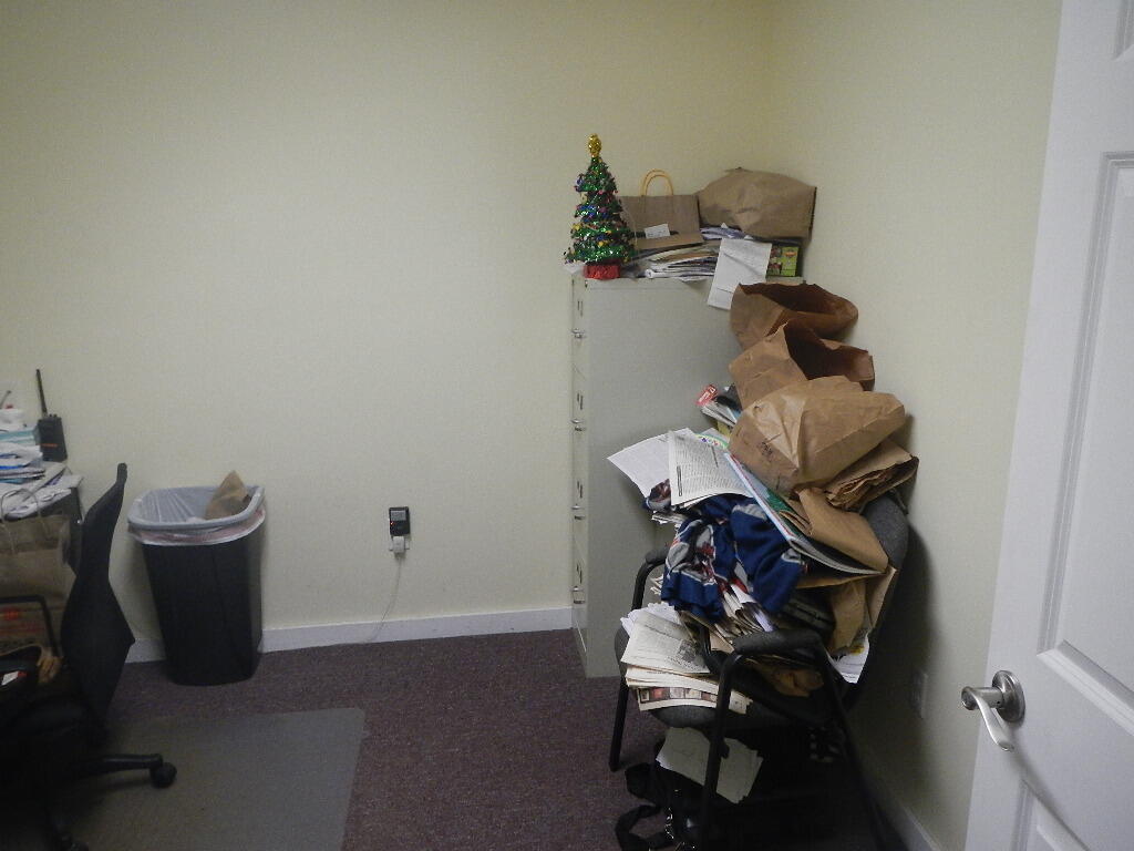 78 W Broadway, Lincoln, ME, 04457