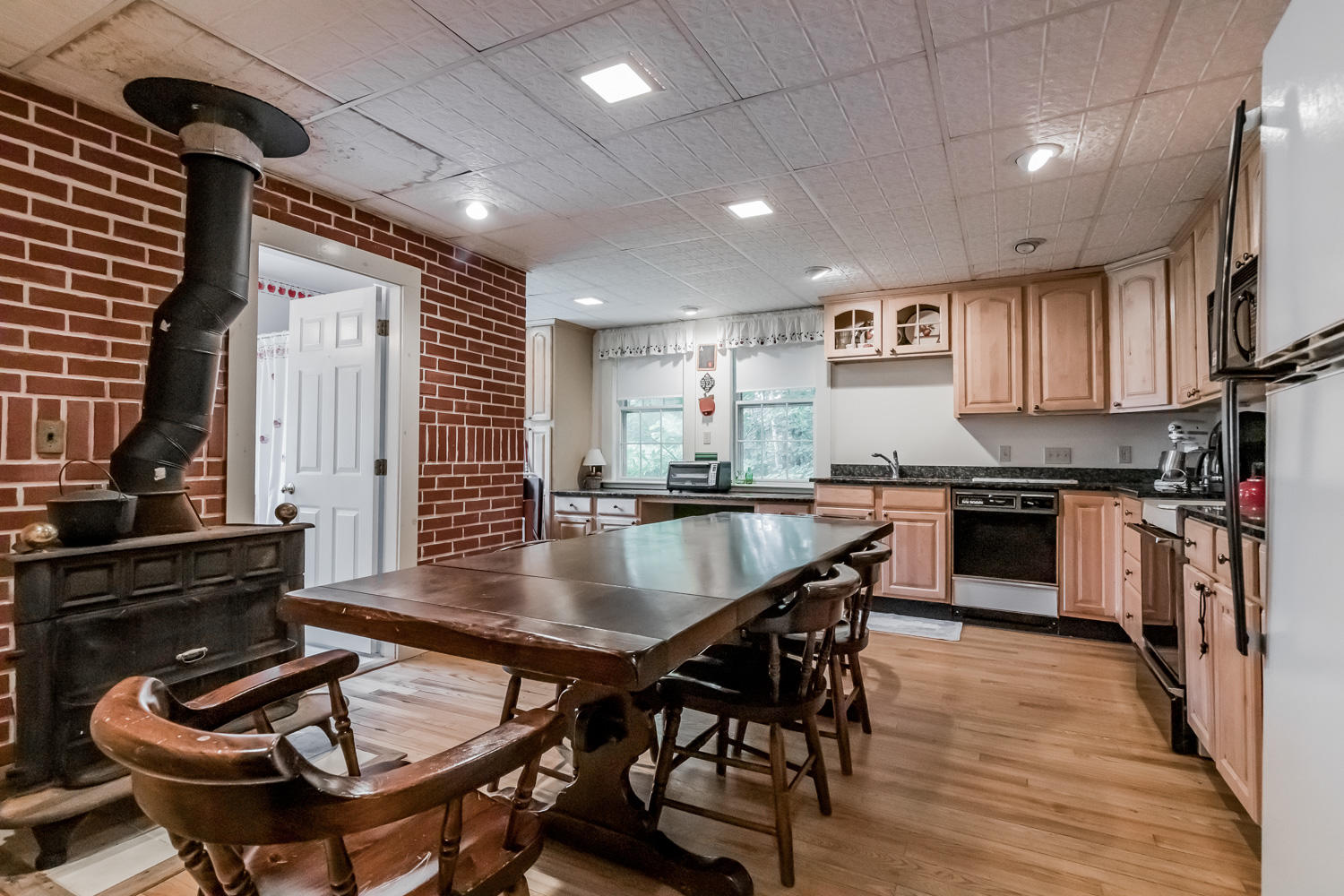 13 Andrews Road, Woodstock, ME, 04219