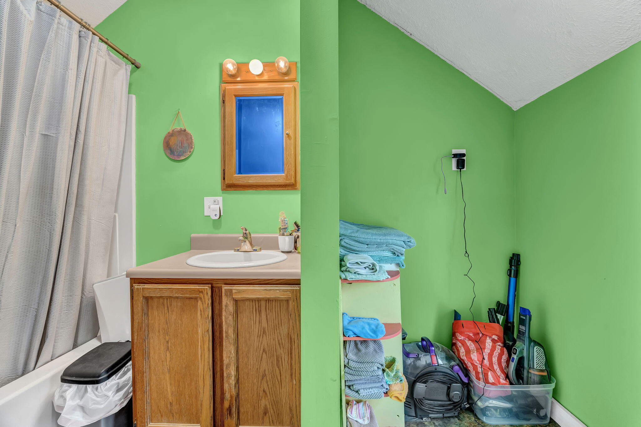 4-web-or-mls-137-cobbosseecontee-rd