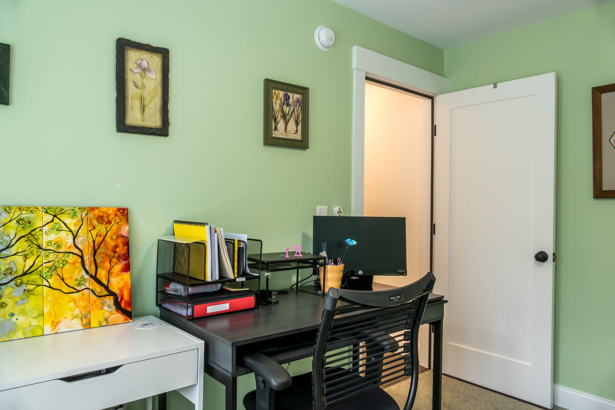 33 Eastfield Drive, Gray, ME, 04039