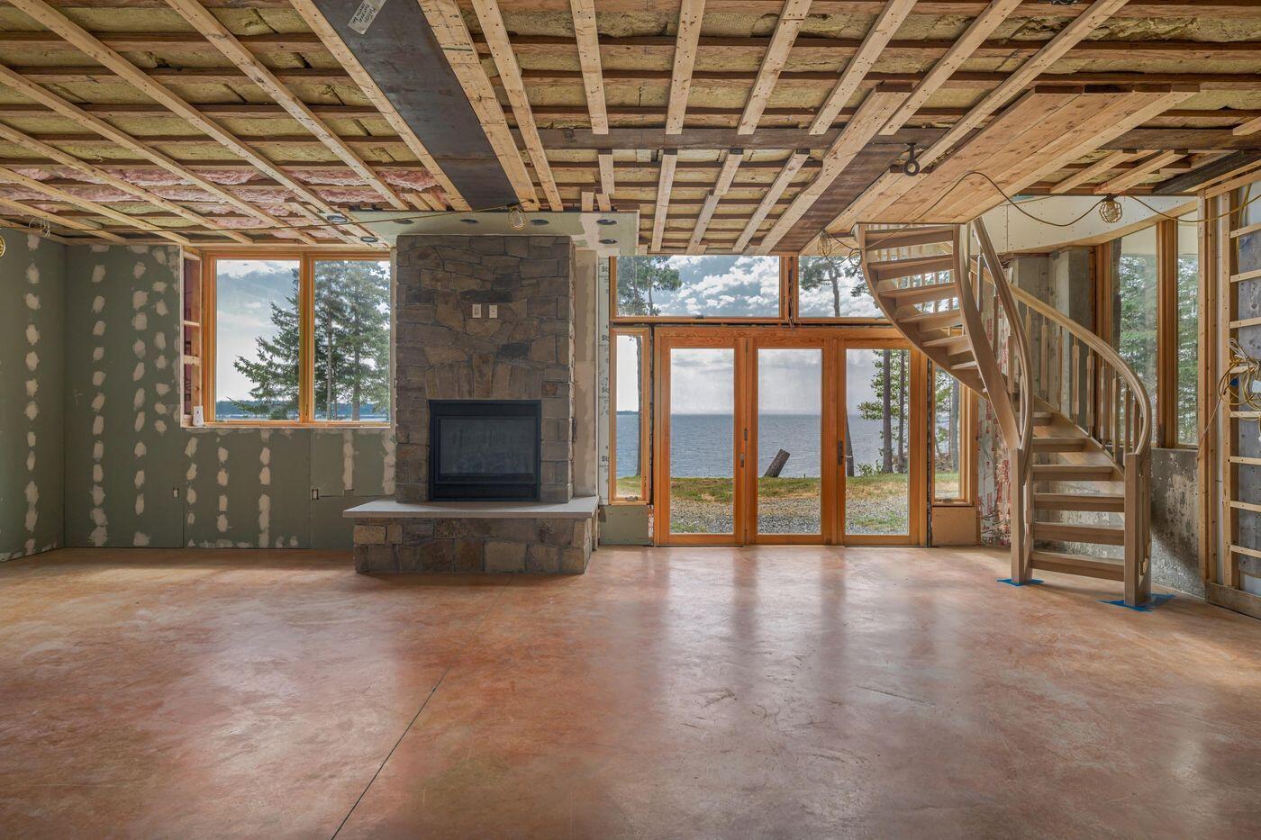 131 Lighthouse Point Road, Gouldsboro, ME, 04607