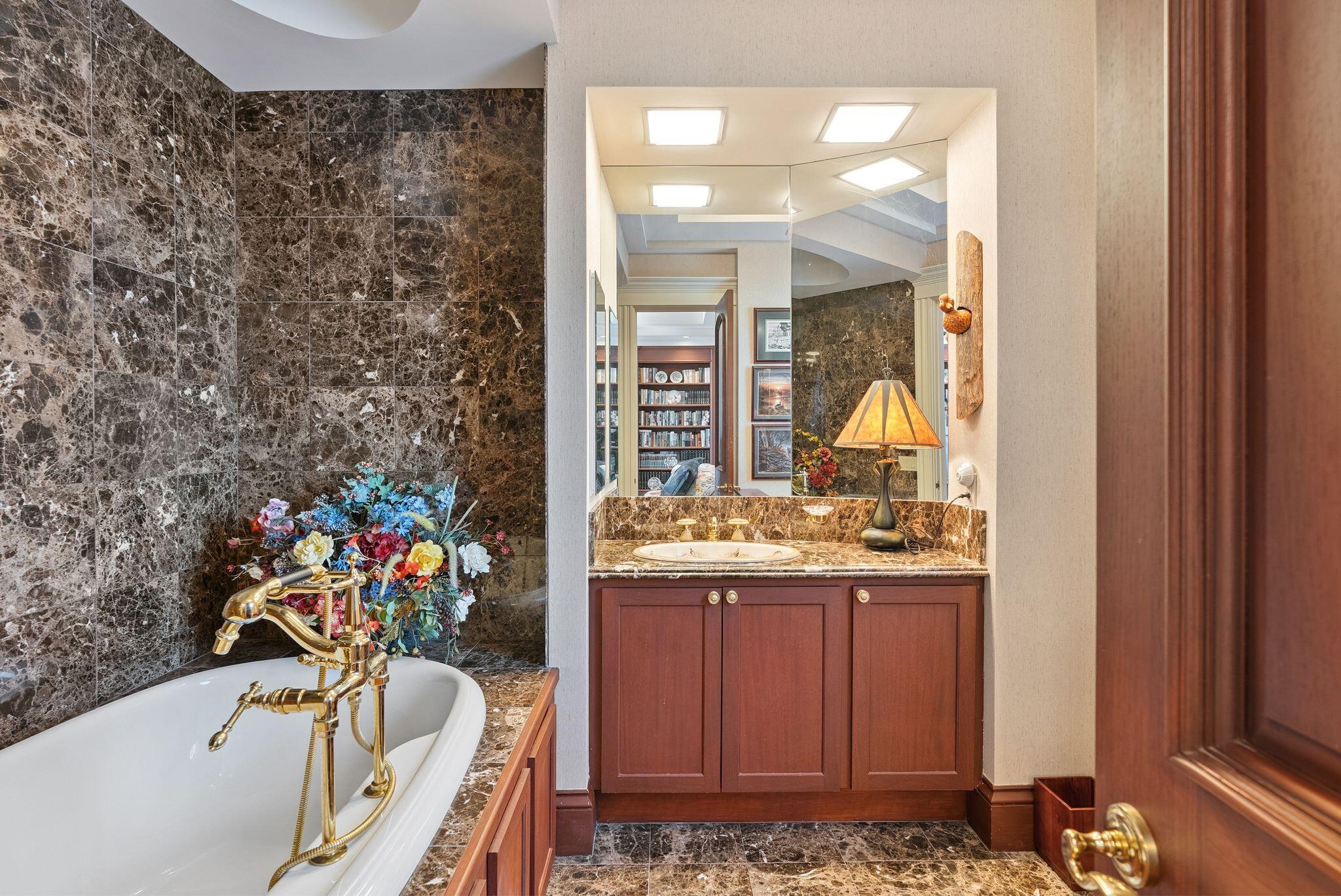 17 Seaview Avenue, Kennebunkport, ME, 04046