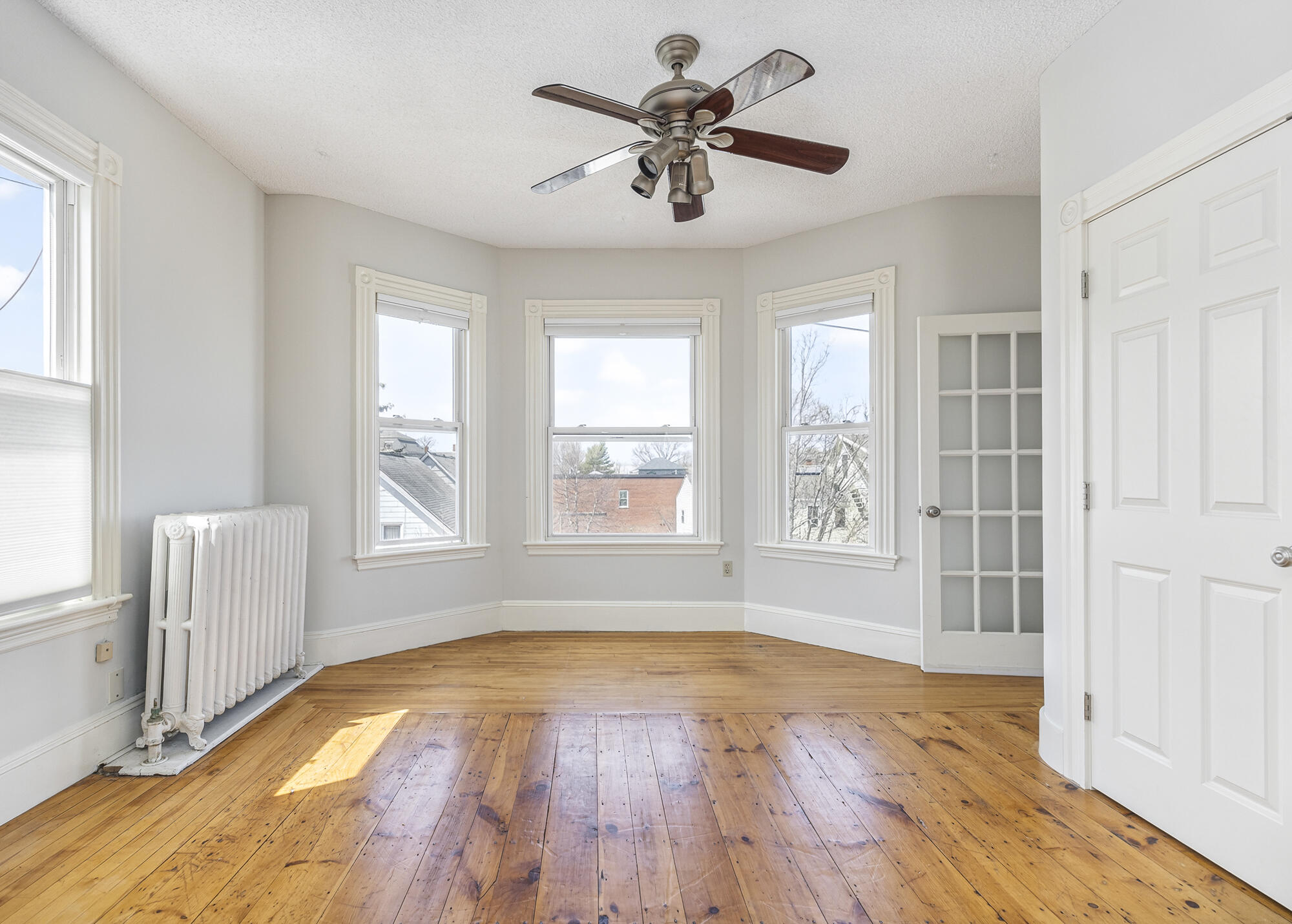 22 Cumberland Avenue UNIT 3, Portland, ME, 04101