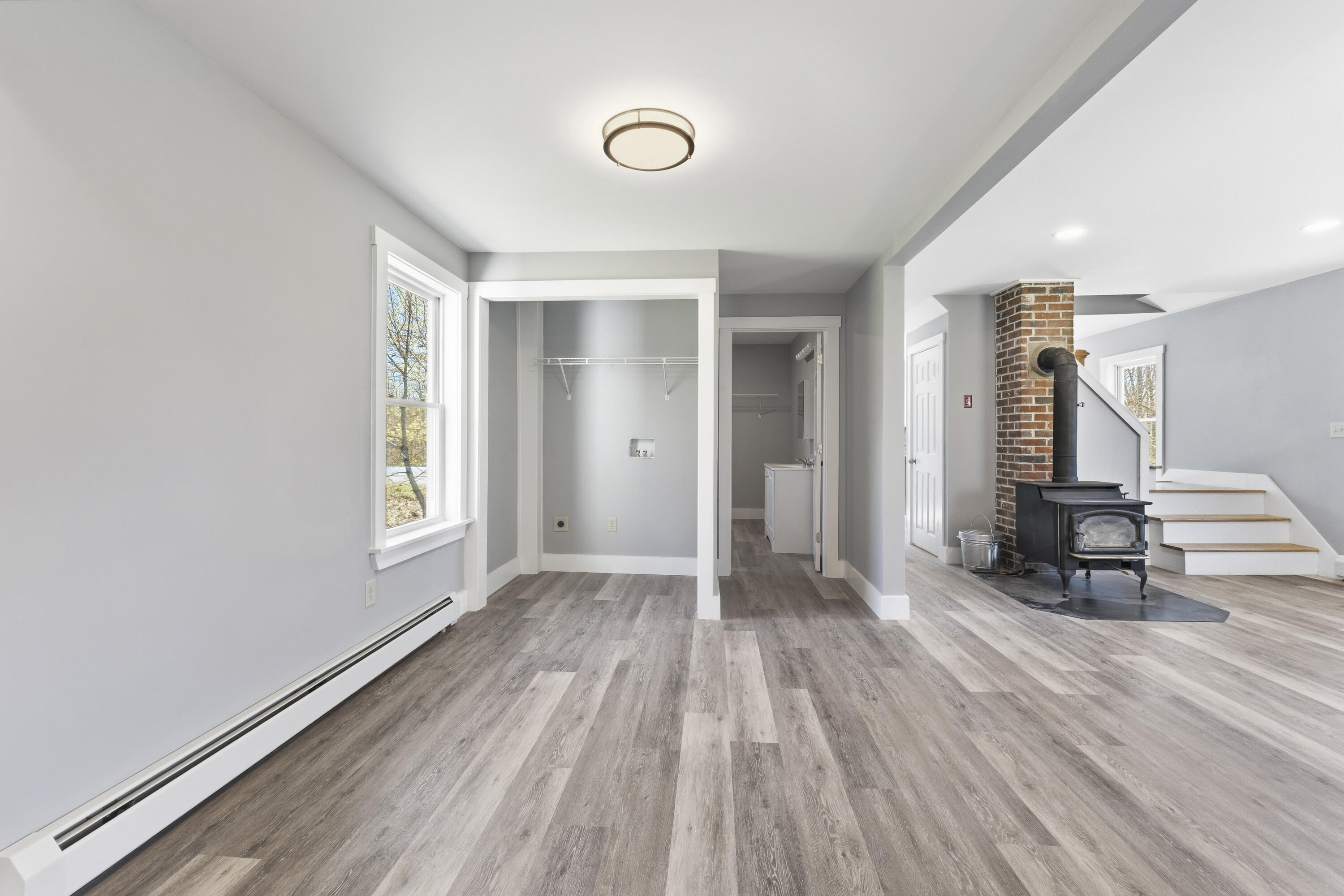 222 River Road, Richmond, ME, 04357