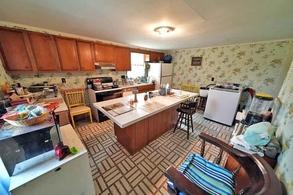 95 Sunset Park Road, Orient, ME 04471 kitchen-orient-me-homestead